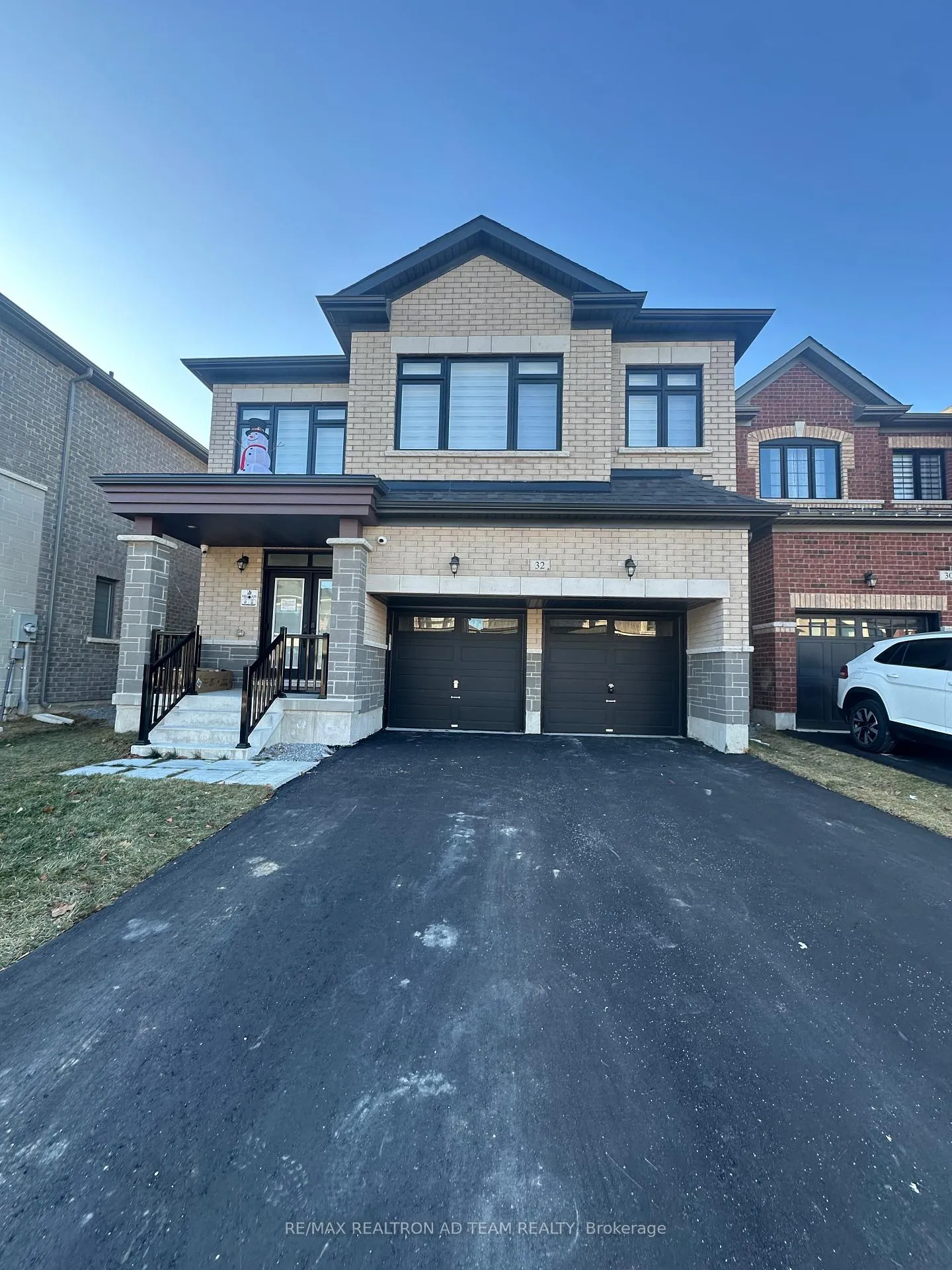 Photo 1 of 32 Vickery Street, Whitby, Rural Whitby — HOMEH