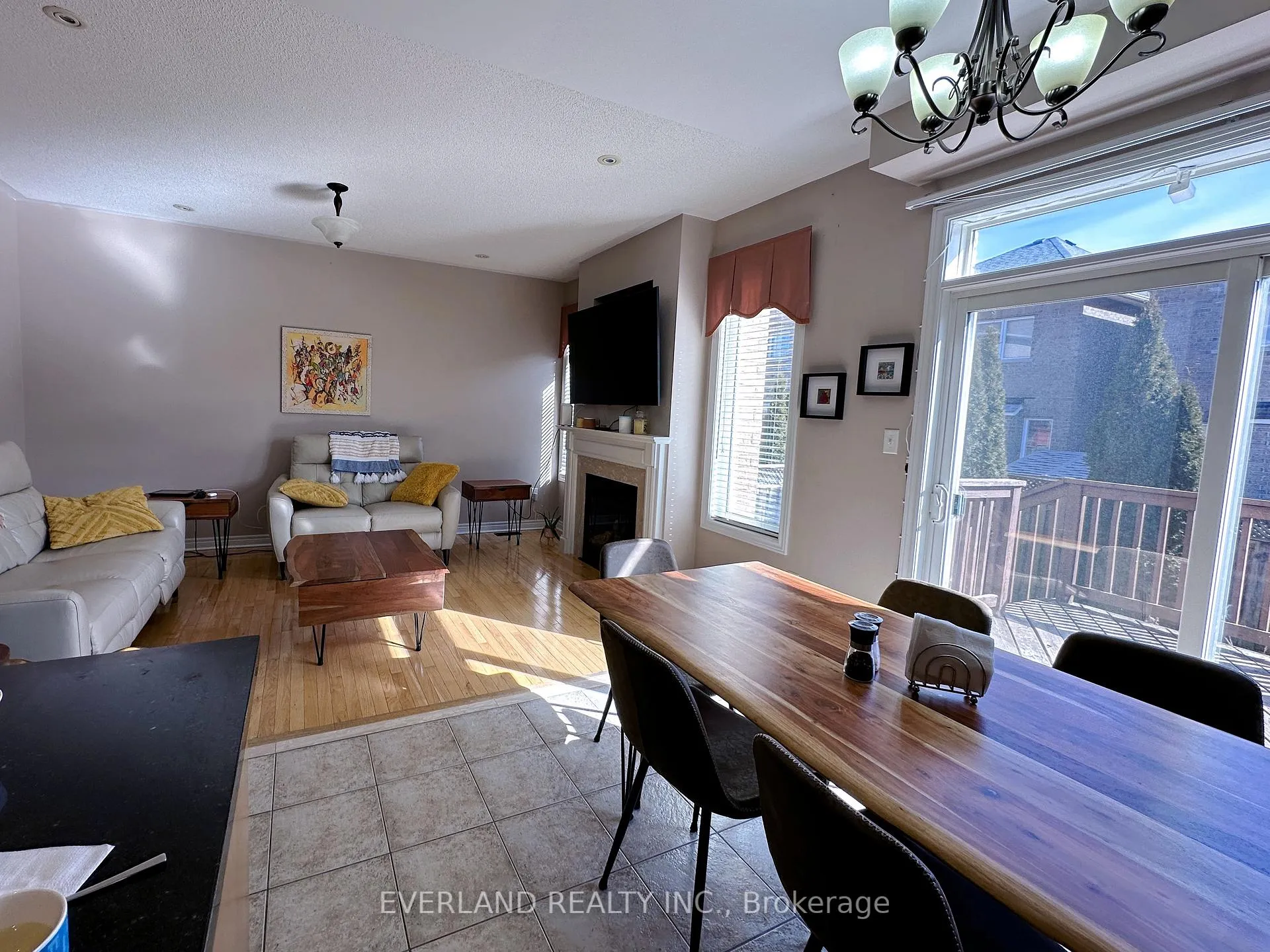 Photo 4 of 19 Sequoia Grove Drive, Markham, Victoria Manor-Jennings Gate — HOMEH