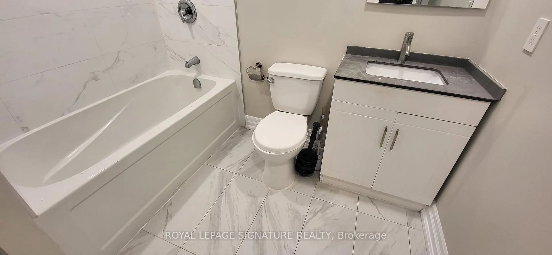 Photo 7 of Unit UNIT B, 32 Albion Street, Kitchener — HOMEH