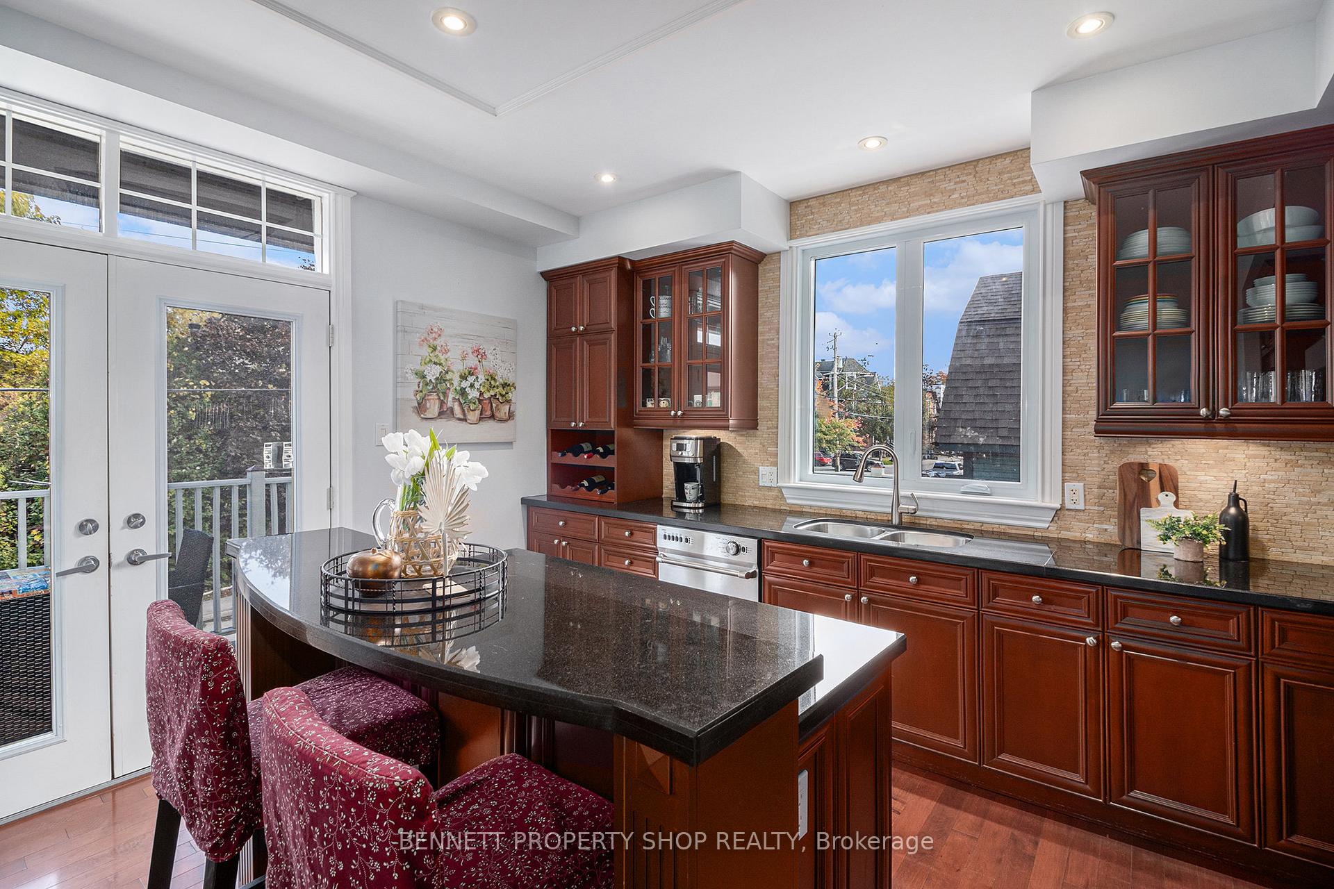Photo 12 of 50 Concord Street N, Ottawa, Ottawa East — HOMEH