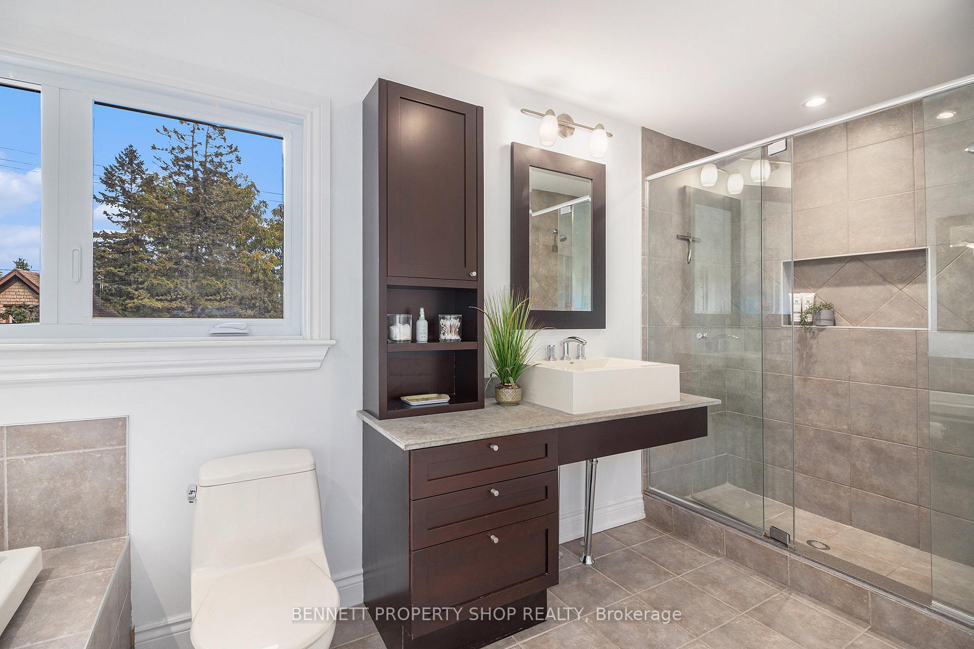 Photo 18 of 50 Concord Street N, Ottawa, Ottawa East — HOMEH