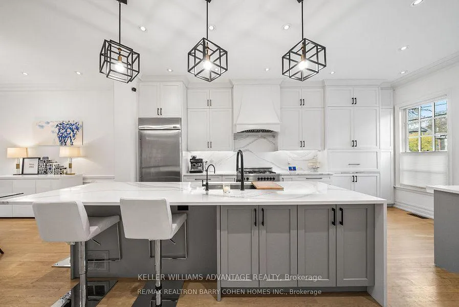 Photo 6 of 121 Davenport Road, Toronto, The Annex — HOMEH