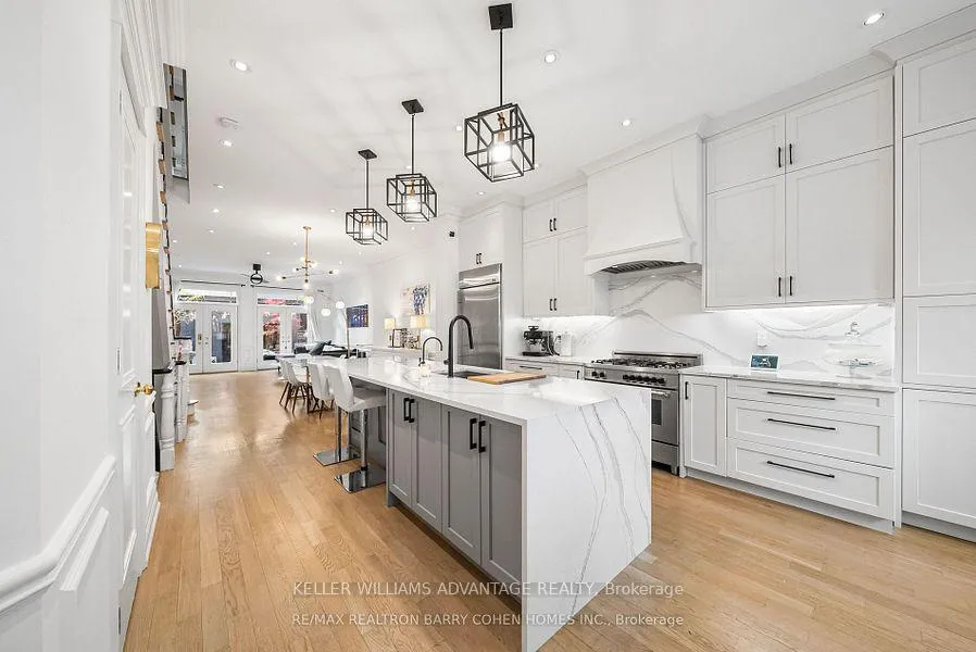 Photo 7 of 121 Davenport Road, Toronto, The Annex — HOMEH
