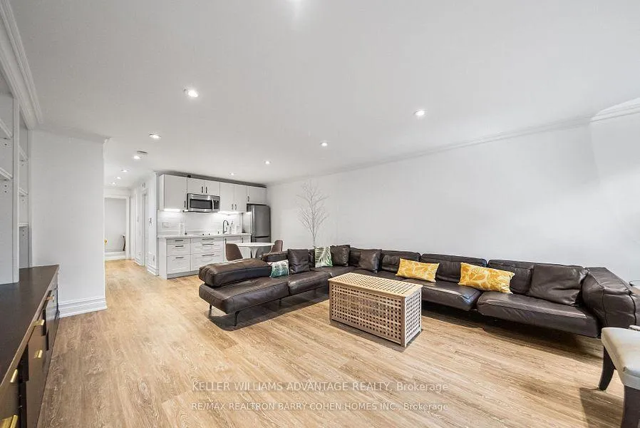 Photo 33 of 121 Davenport Road, Toronto, The Annex — HOMEH