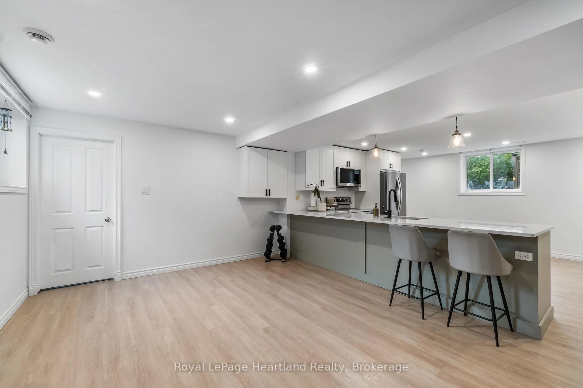 Photo 6 of Unit 2, 43 Raglan Street E, Goderich, Goderich (Town) — HOMEH