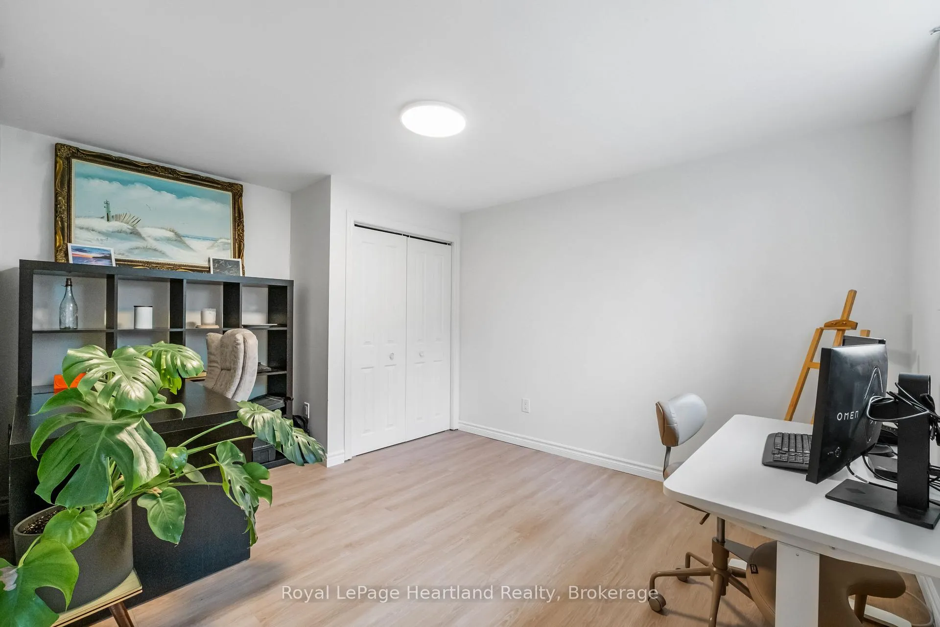 Photo 13 of Unit 2, 43 Raglan Street E, Goderich, Goderich (Town) — HOMEH