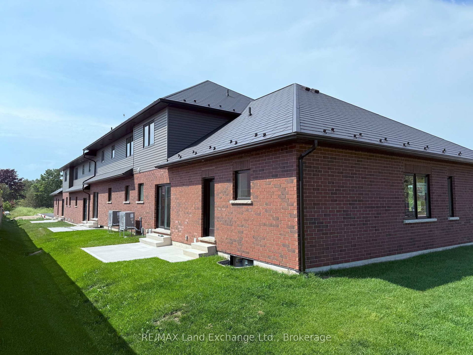 Photo 3 of Unit Unit 1, 8 GOLF LINKS Rd, Kincardine — HOMEH