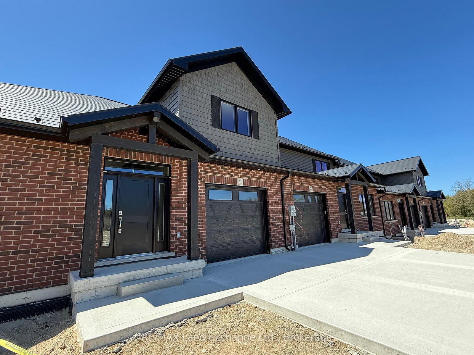 Photo 6 of Unit Unit 1, 8 GOLF LINKS Rd, Kincardine — HOMEH