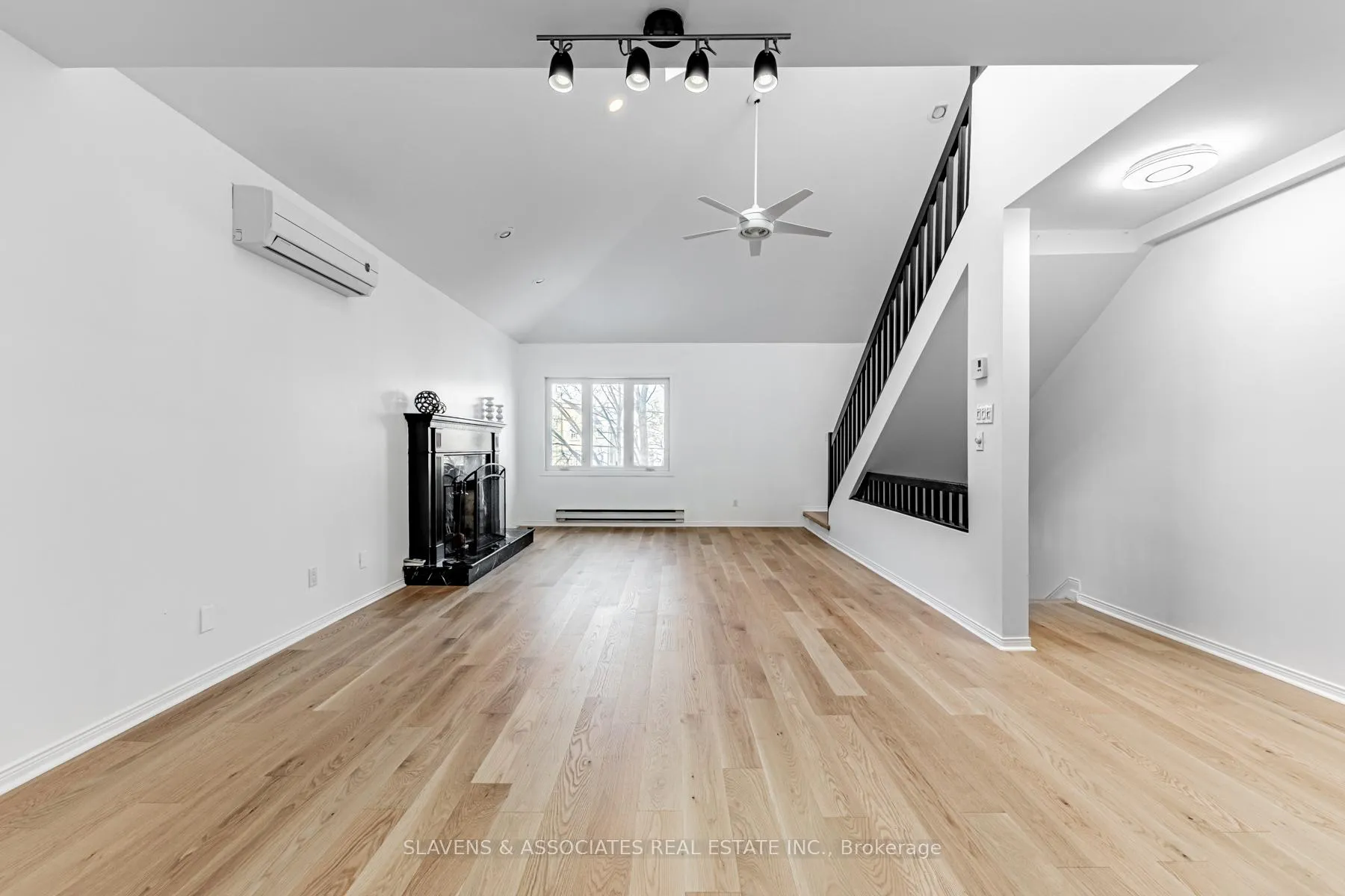 Photo 2 of Unit B, 33 Claxton Boulevard, Toronto, Humewood-Cedarvale — HOMEH