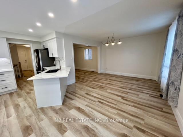 Photo 3 of 167 Cunningham Drive, Barrie, Ardagh — HOMEH
