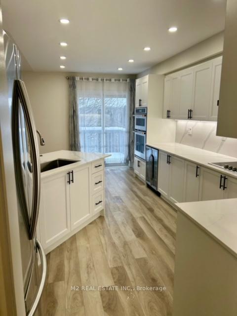 Photo 4 of 167 Cunningham Drive, Barrie, Ardagh — HOMEH