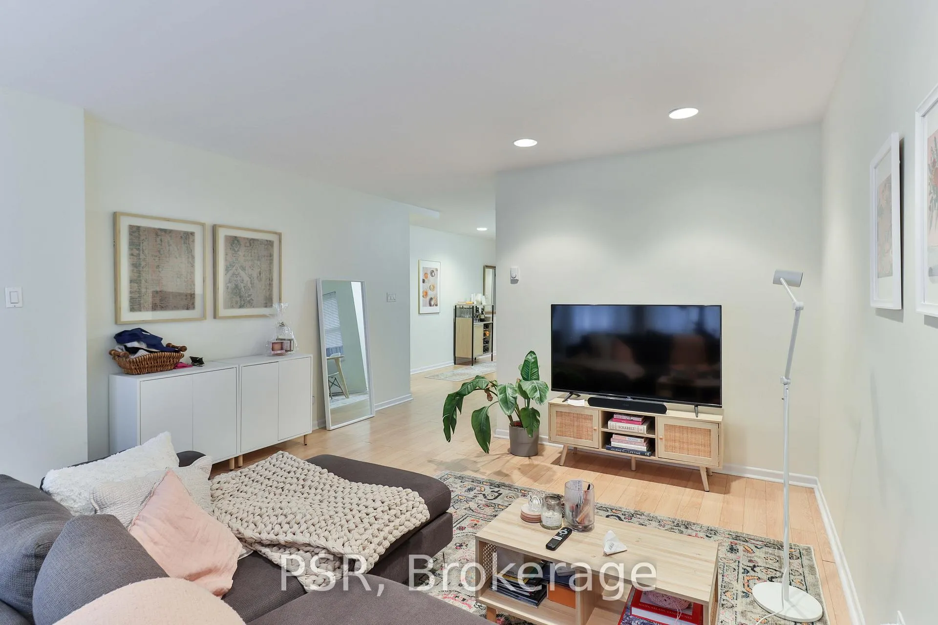 Photo 1 of Unit 2, 102 Beverley Street, Toronto, Kensington-Chinatown — HOMEH