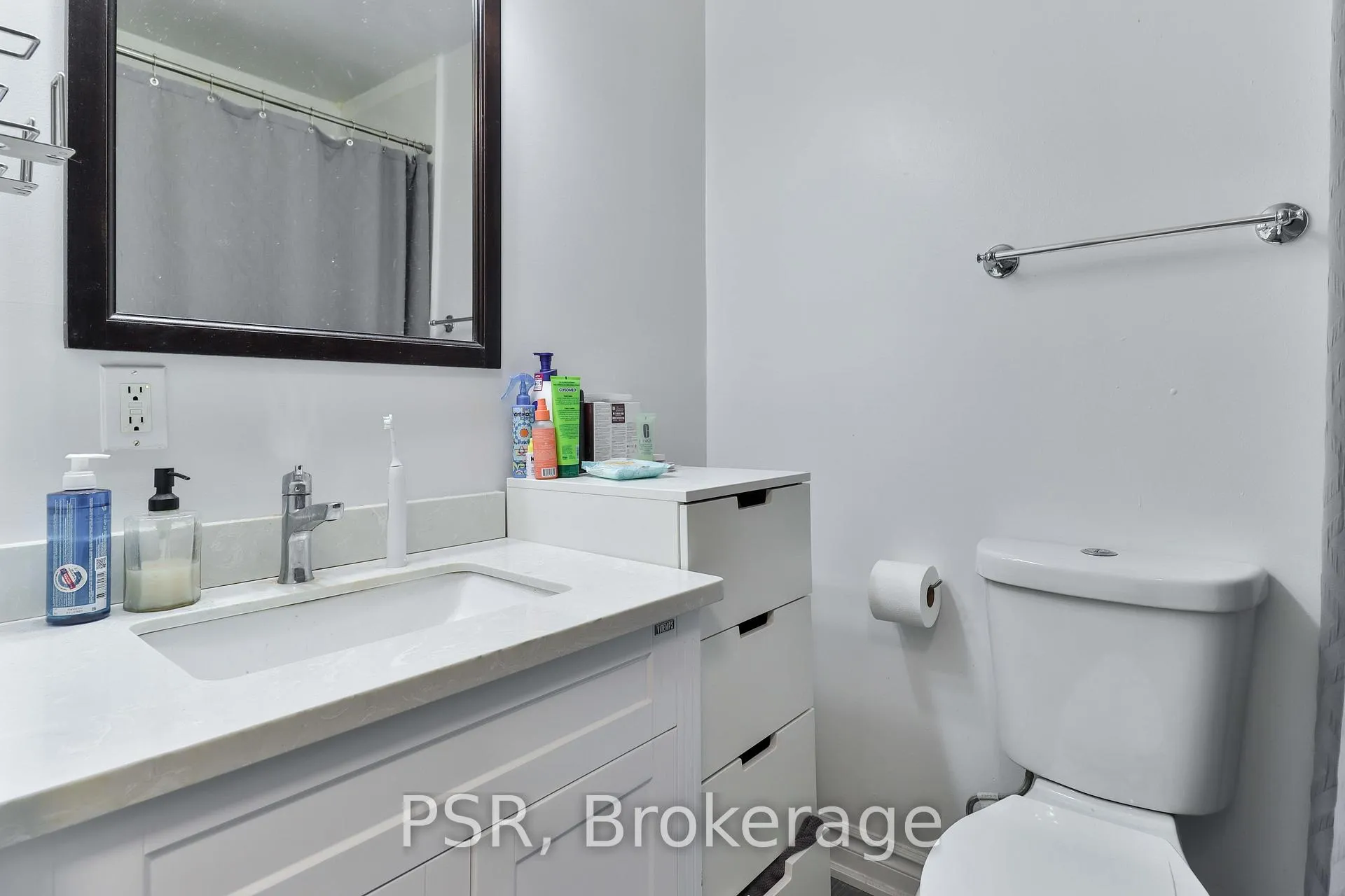 Photo 15 of Unit 2, 102 Beverley Street, Toronto, Kensington-Chinatown — HOMEH