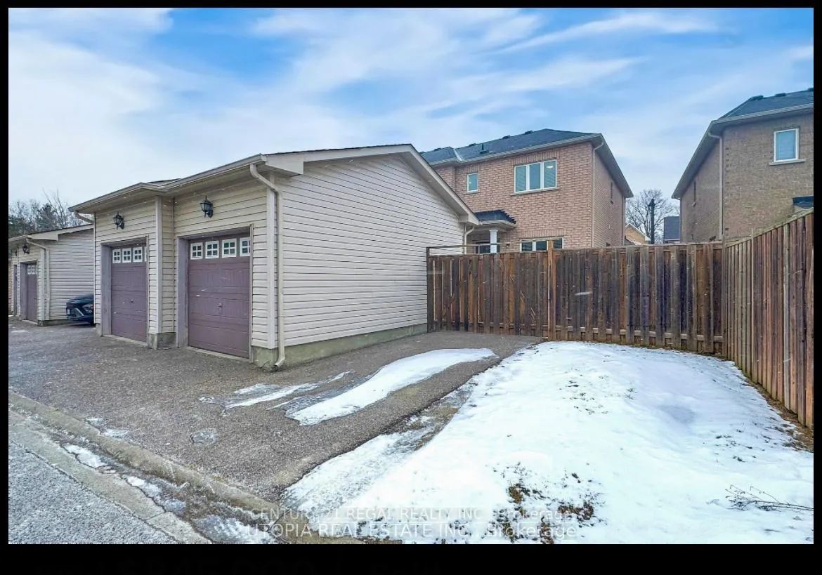 Photo 14 of 2484 Earl grey Avenue E, Pickering, Duffin Heights — HOMEH