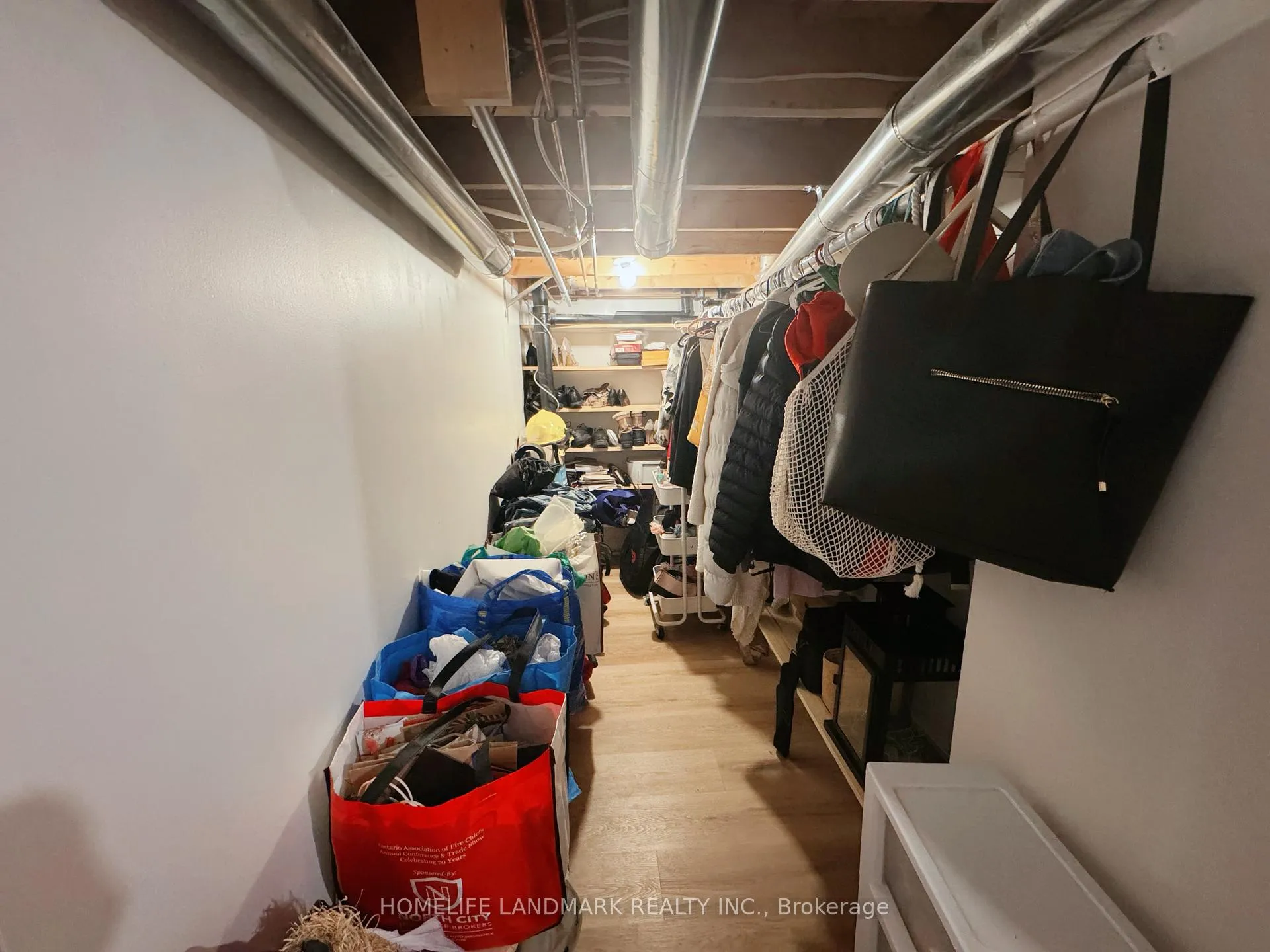 Photo 10 of 37 Park Place Drive, Markham, Greensborough — HOMEH