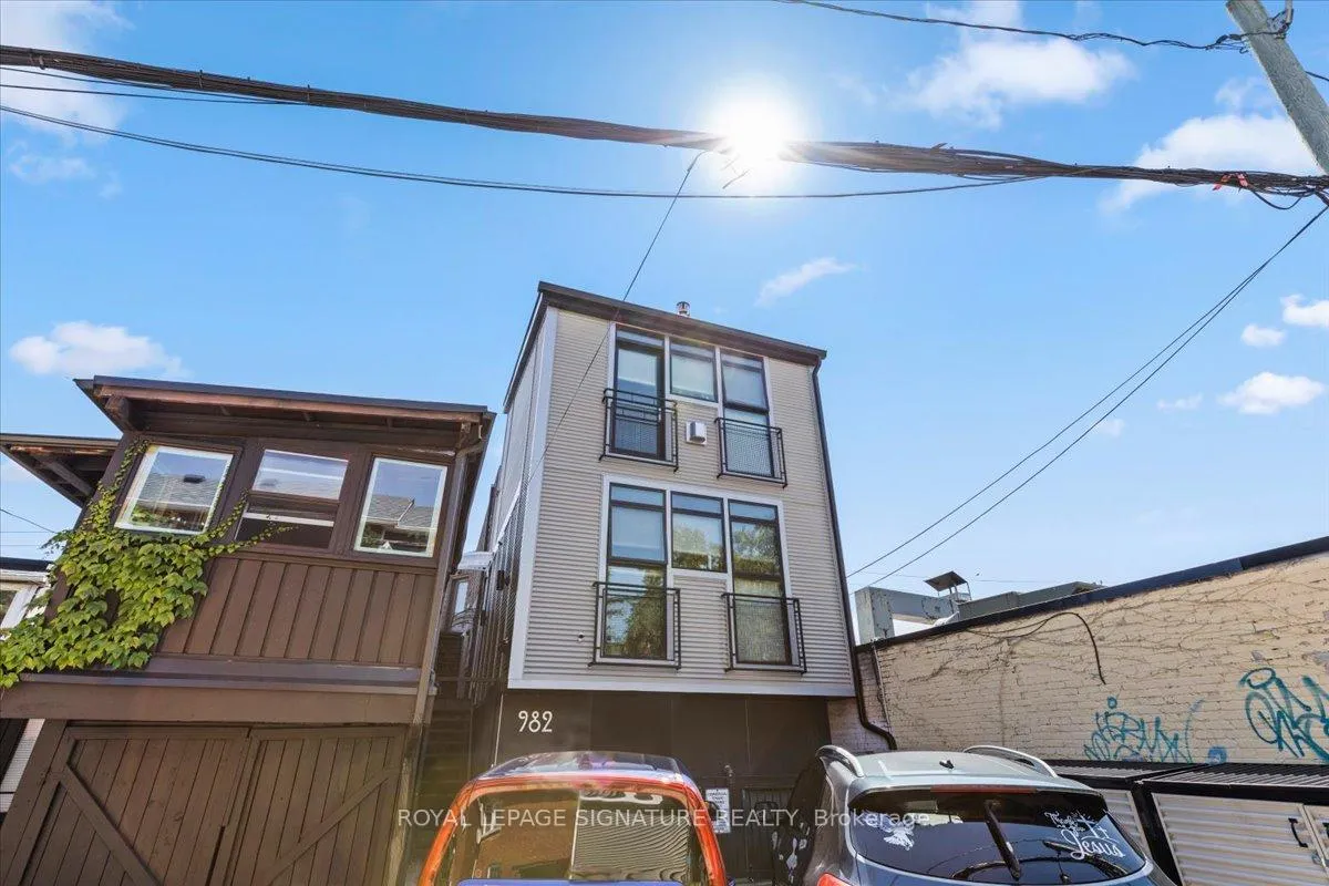 Photo 2 of Unit 1, 982 Kingston Road, Toronto, East End-Danforth — HOMEH
