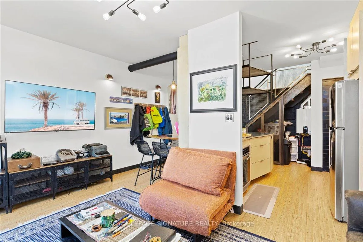 Photo 5 of Unit 1, 982 Kingston Road, Toronto, East End-Danforth — HOMEH
