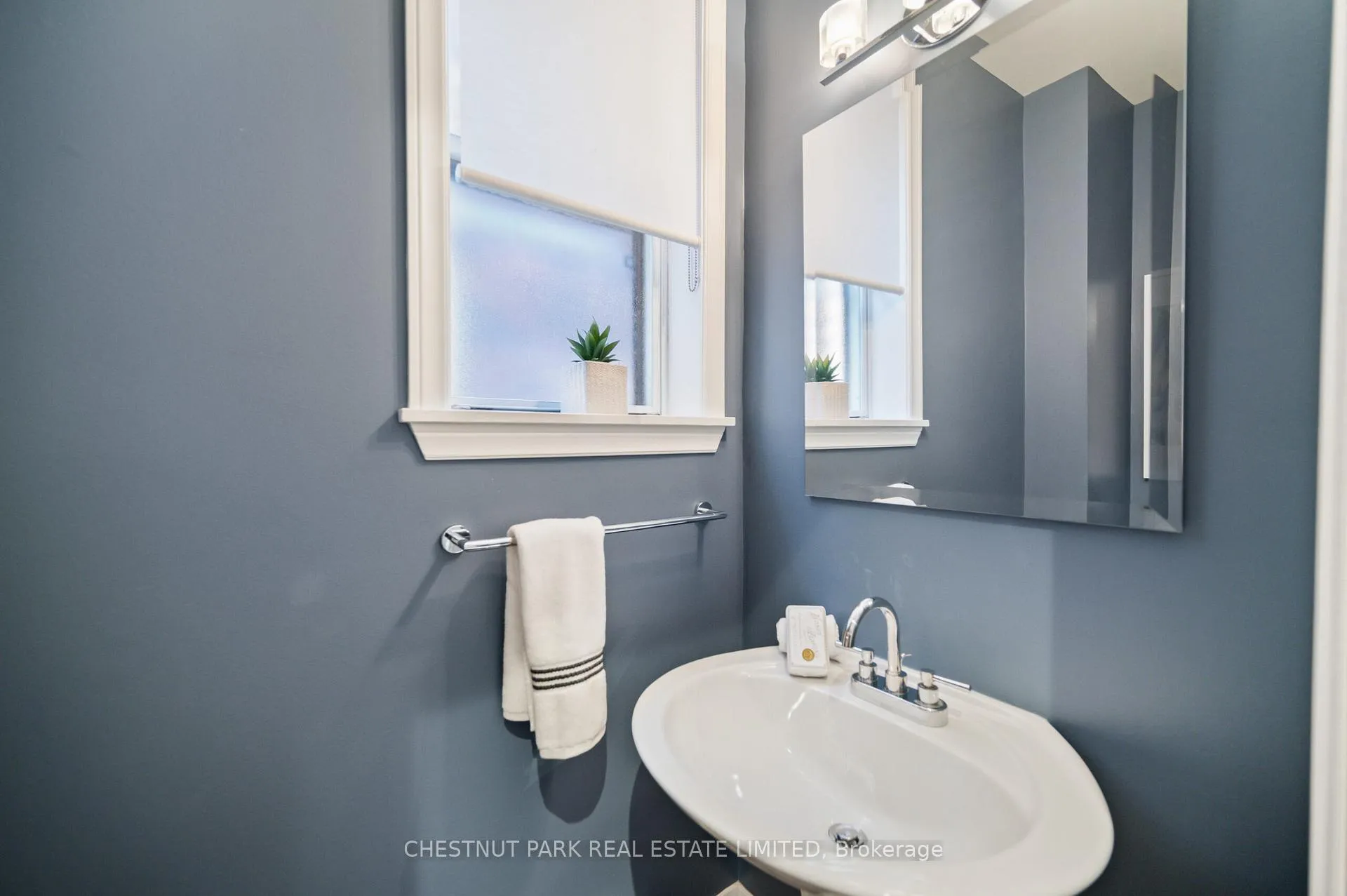 Photo 20 of 409 Castlefield Avenue, Toronto, Lawrence Park South — HOMEH