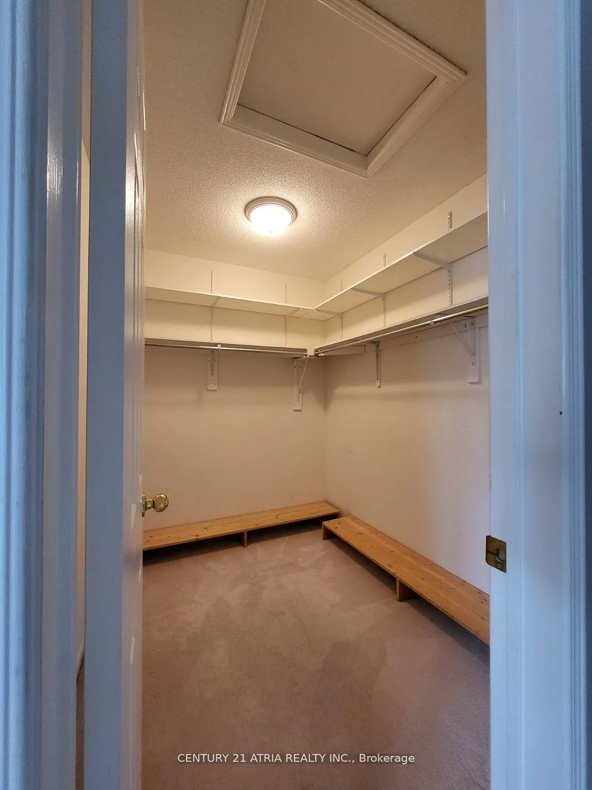 Photo 8 of 10 Marshview Avenue, Aurora, Bayview Northeast — HOMEH