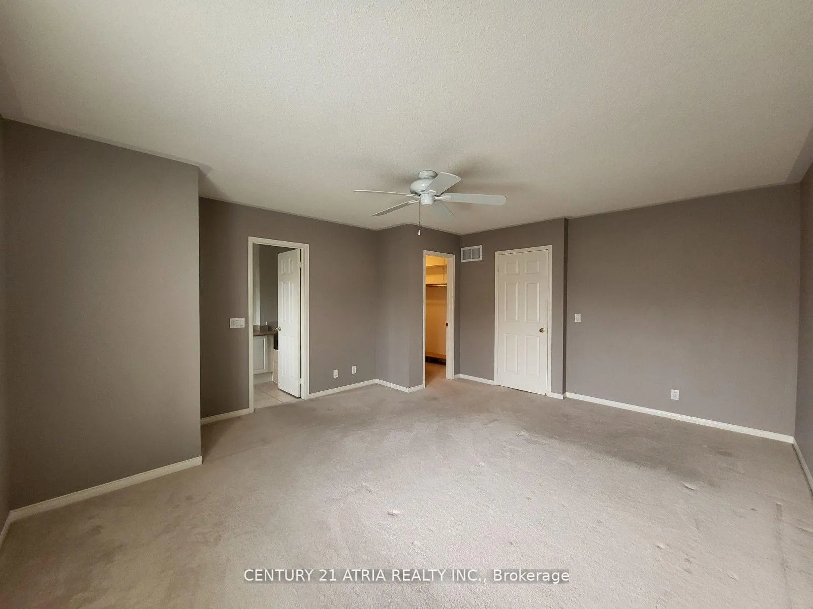 Photo 9 of 10 Marshview Avenue, Aurora, Bayview Northeast — HOMEH