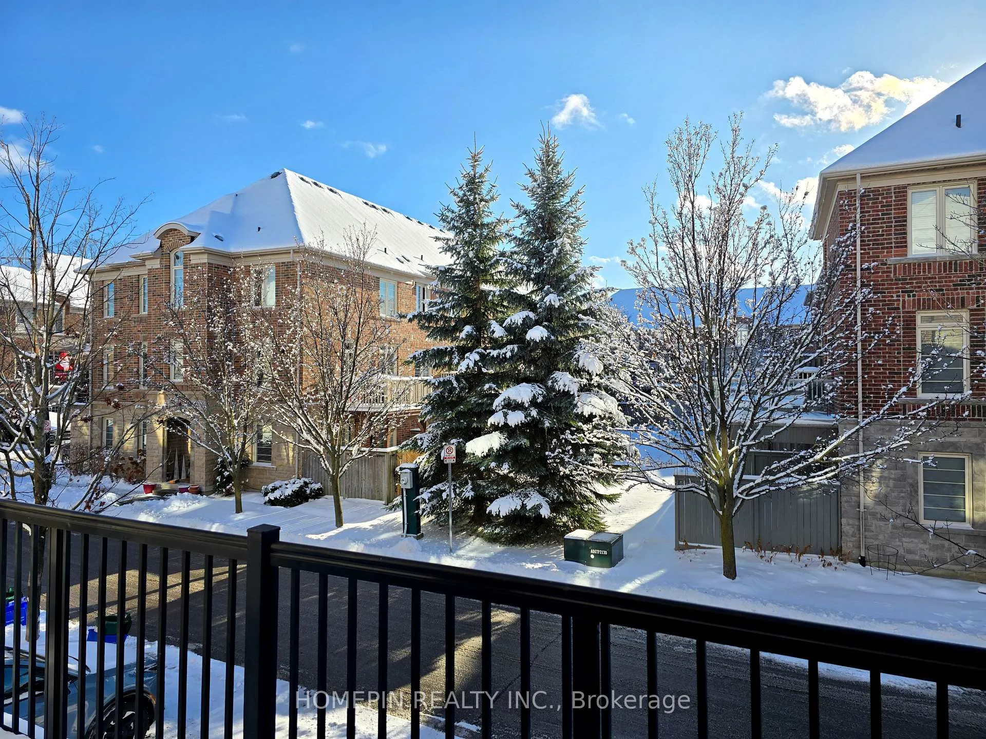 Photo 7 of 40 Chapman Court, Aurora, Aurora Grove — HOMEH