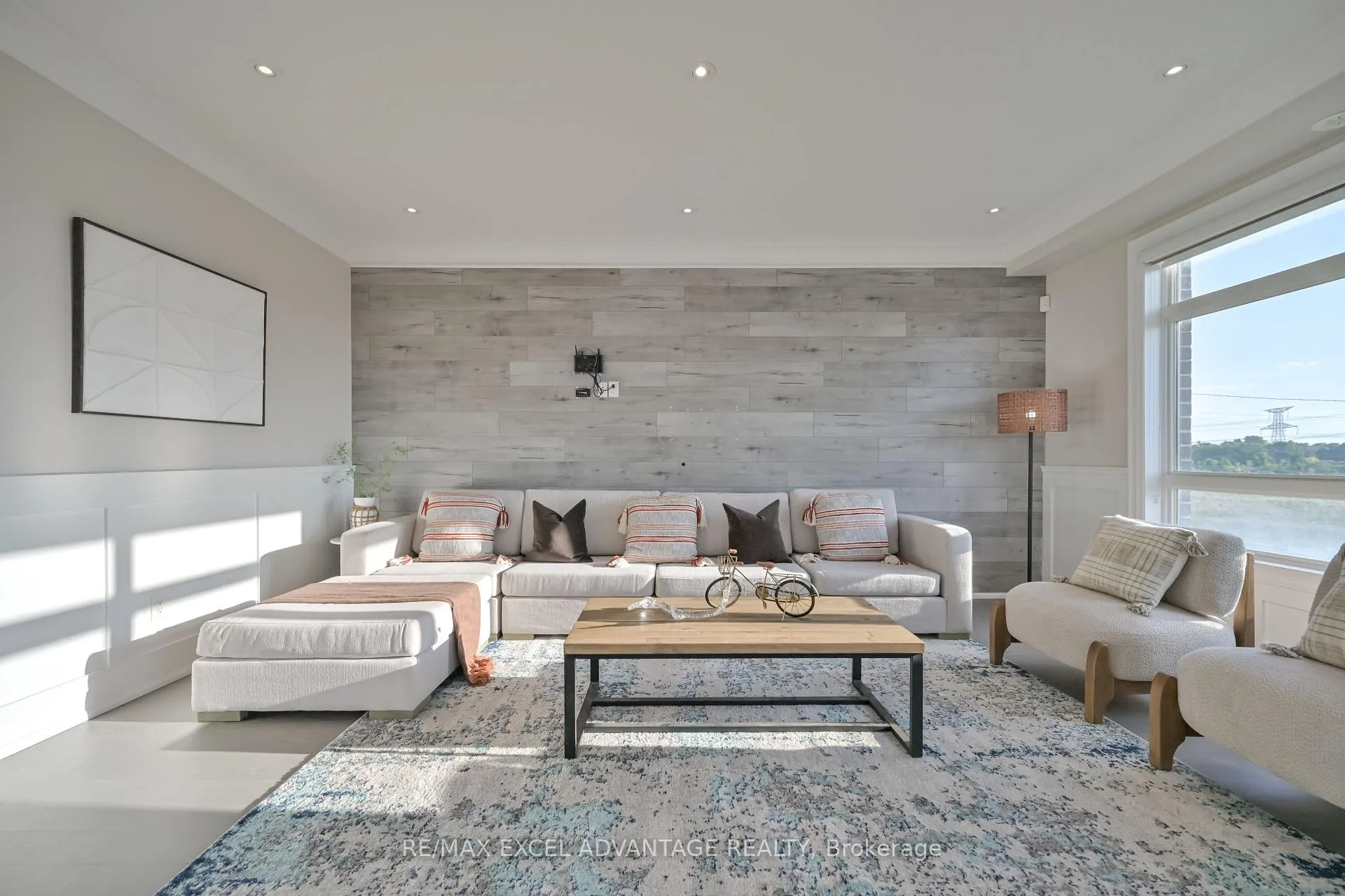 Photo 1 of 50 South Park Road, Markham, Commerce Valley — HOMEH