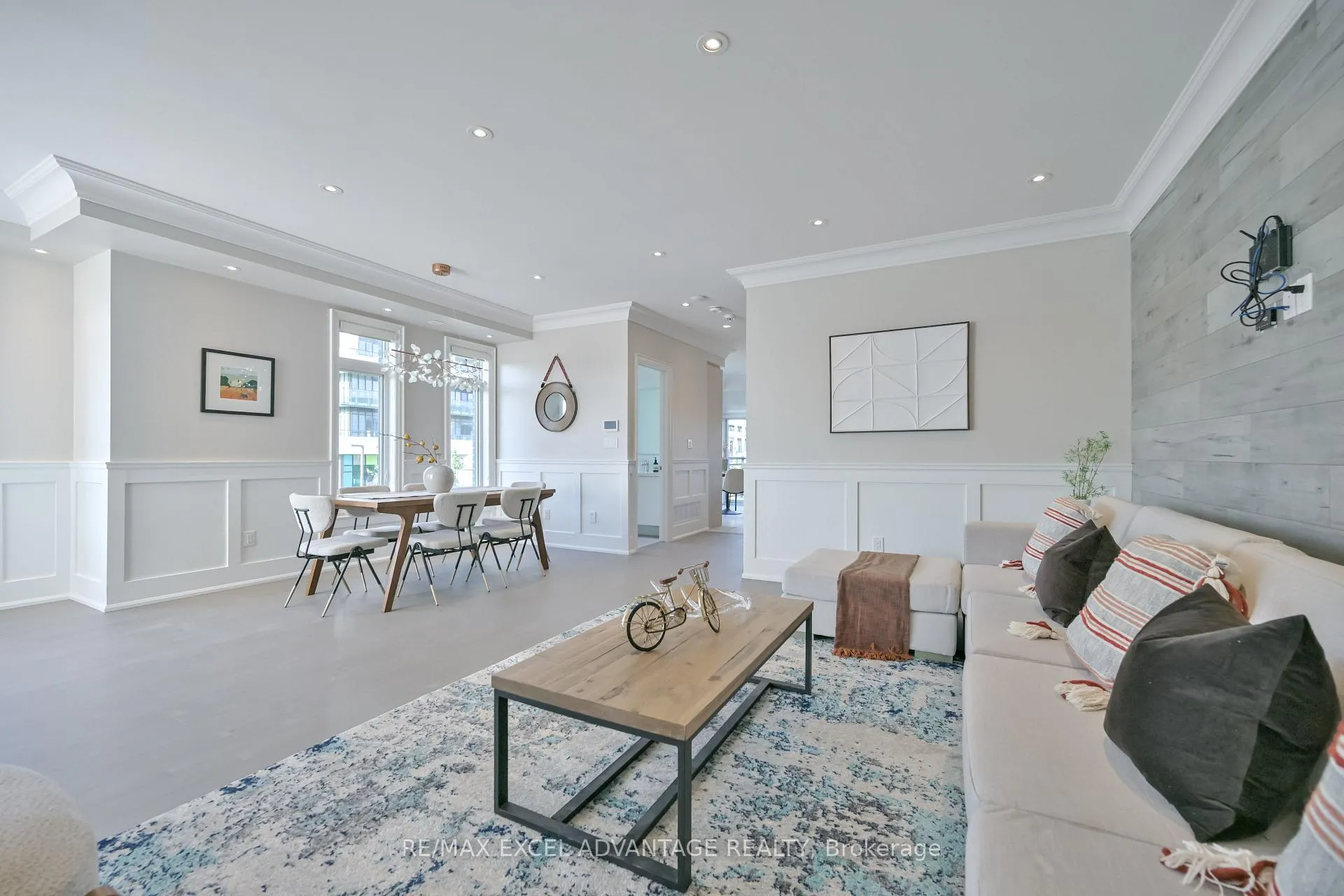 Photo 4 of 50 South Park Road, Markham, Commerce Valley — HOMEH
