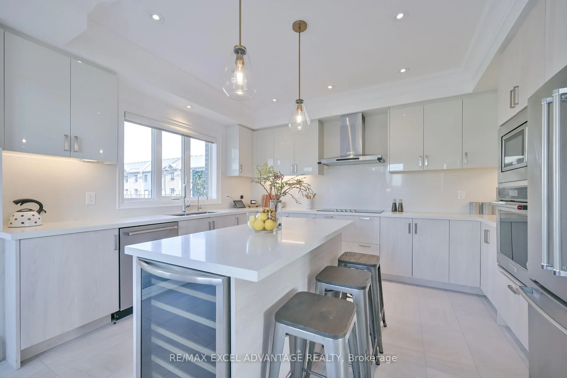 Photo 9 of 50 South Park Road, Markham, Commerce Valley — HOMEH