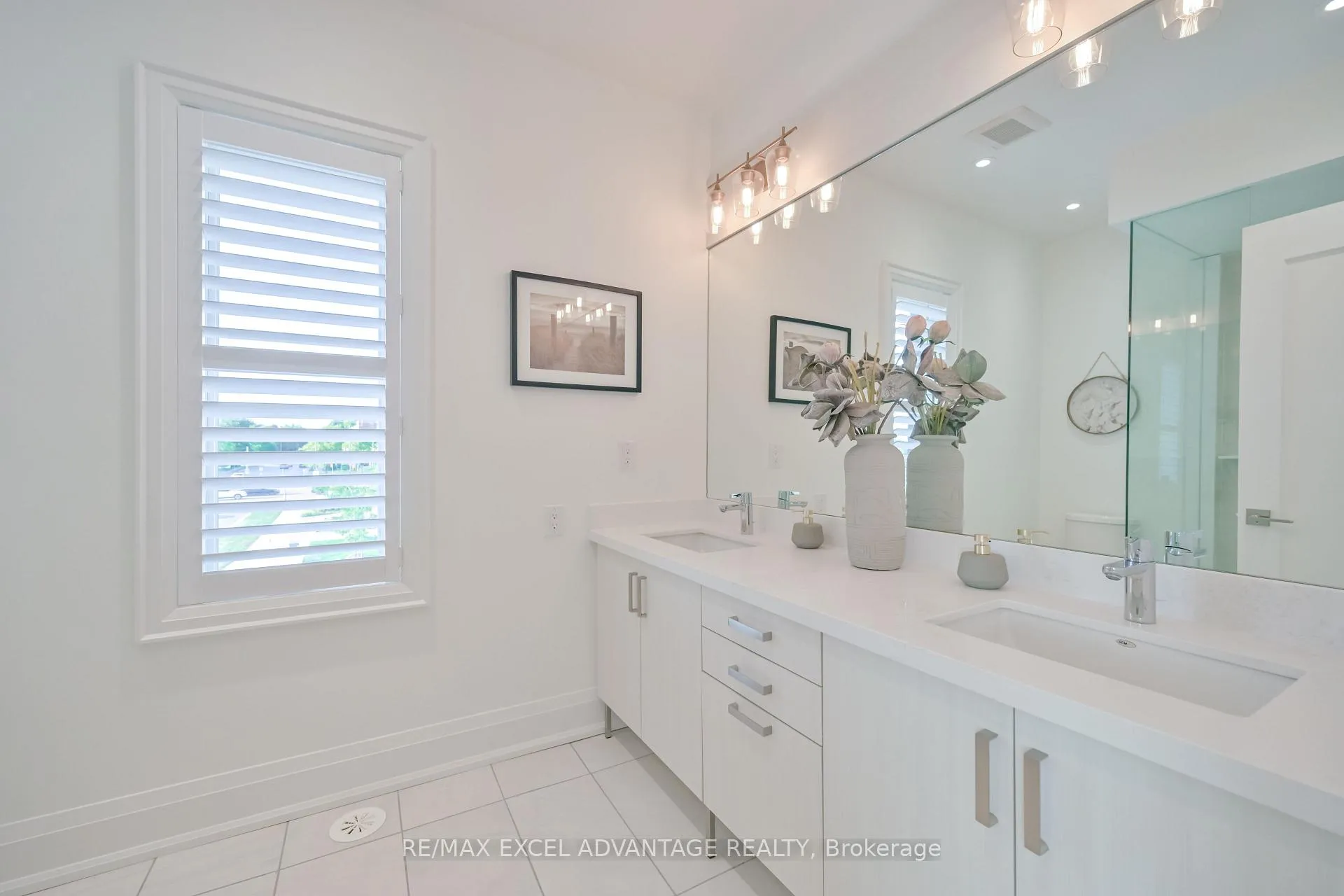 Photo 20 of 50 South Park Road, Markham, Commerce Valley — HOMEH