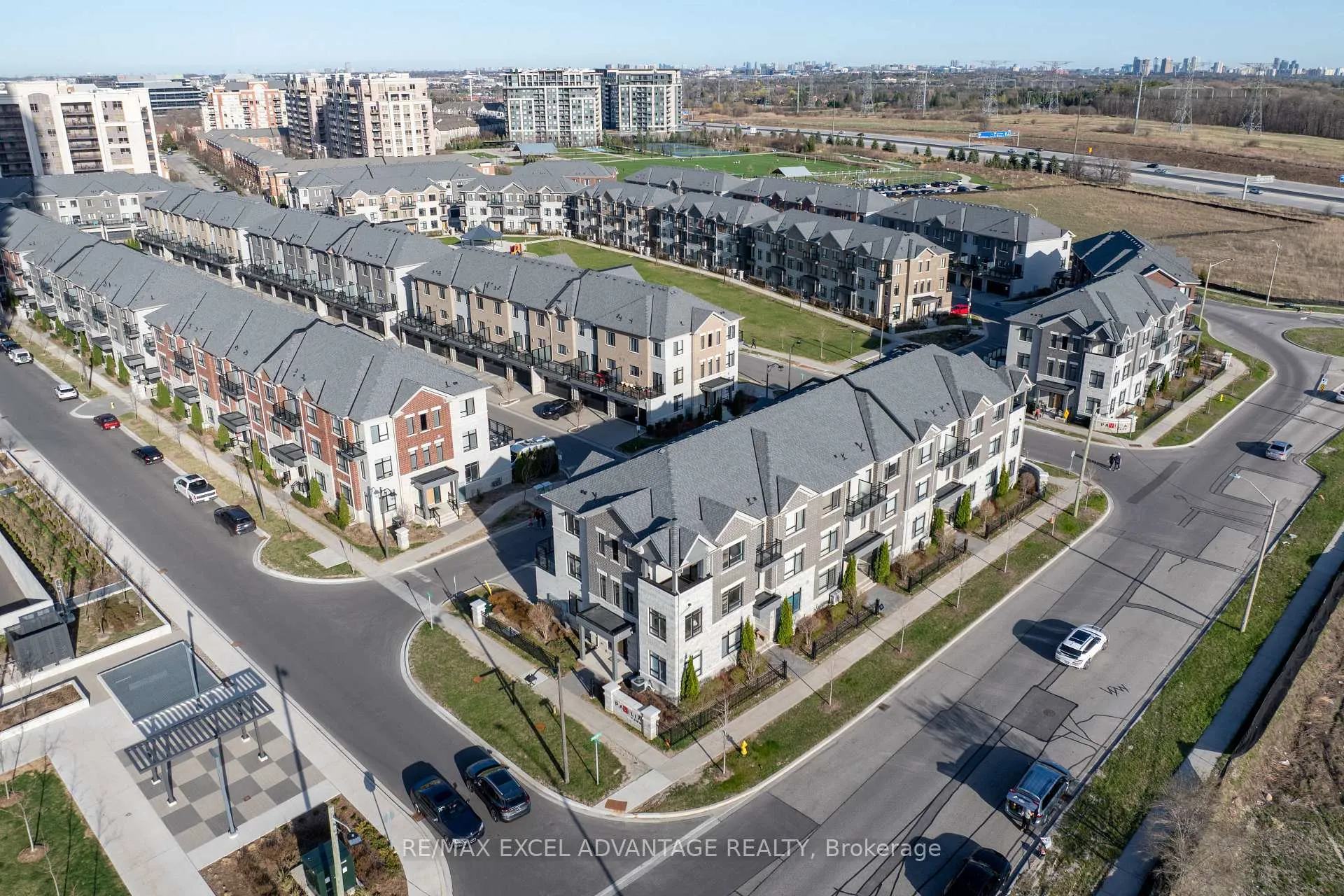Photo 36 of 50 South Park Road, Markham, Commerce Valley — HOMEH