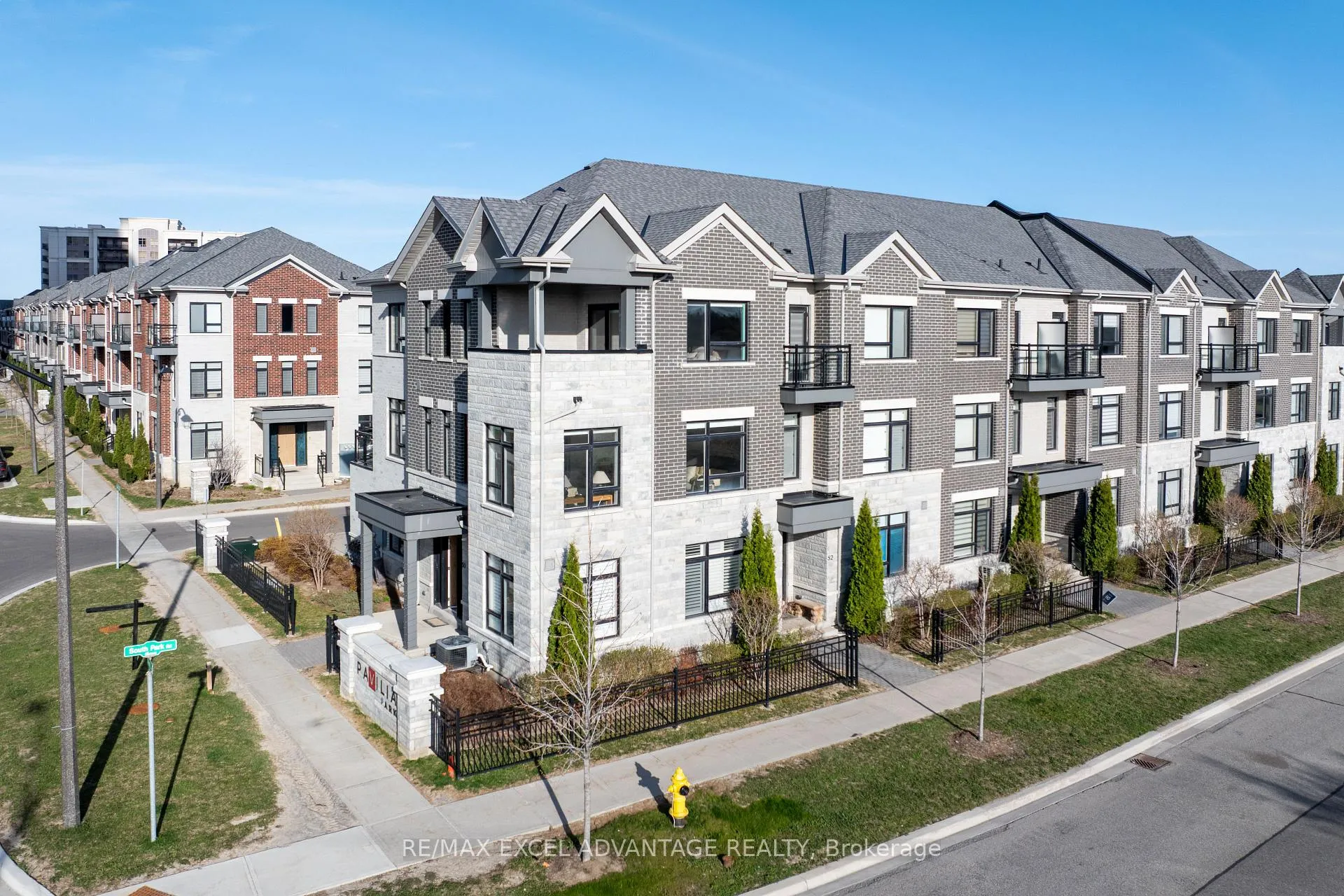 Photo 37 of 50 South Park Road, Markham, Commerce Valley — HOMEH