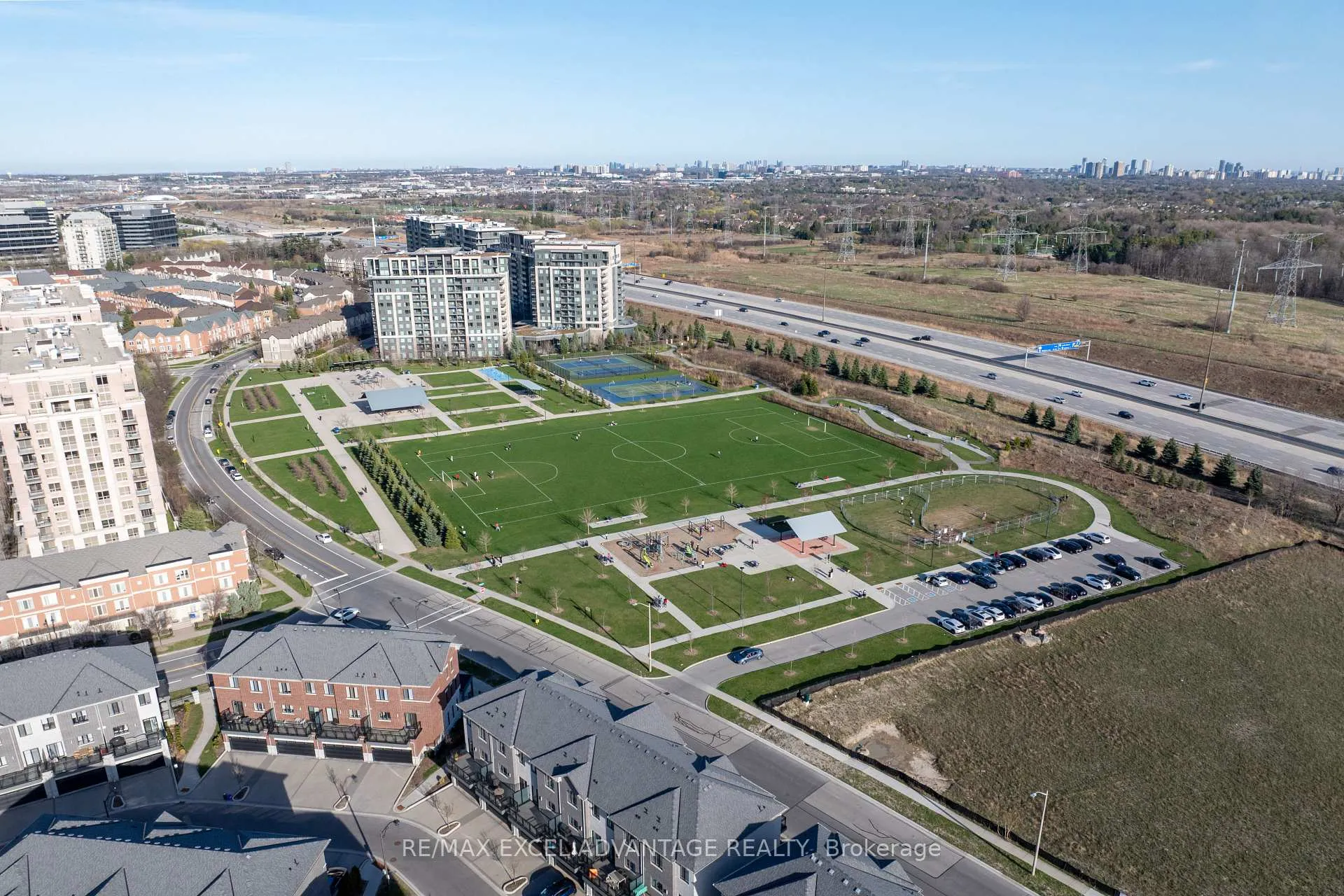 Photo 41 of 50 South Park Road, Markham, Commerce Valley — HOMEH