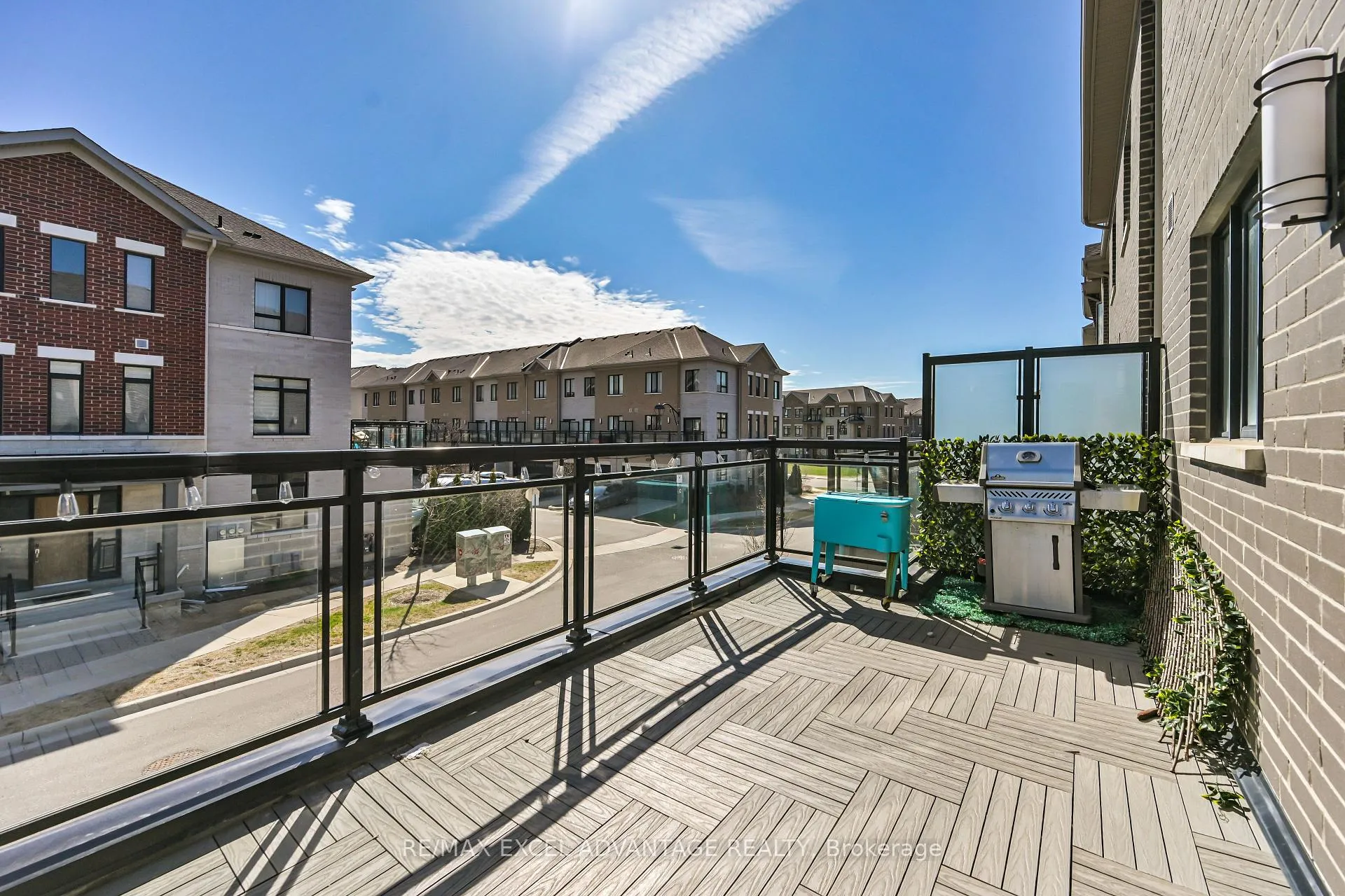 Photo 42 of 50 South Park Road, Markham, Commerce Valley — HOMEH