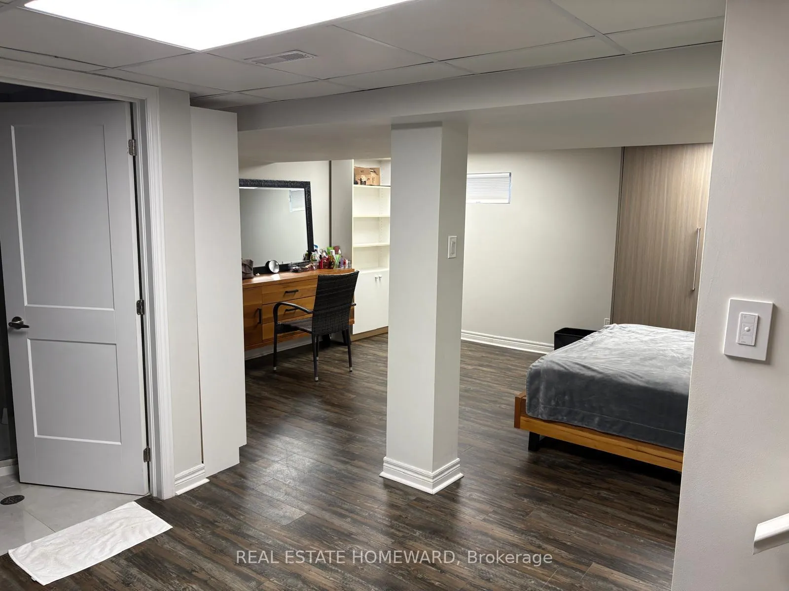 Photo 10 of 33 Braeburn Drive, Markham, Aileen-Willowbrook — HOMEH
