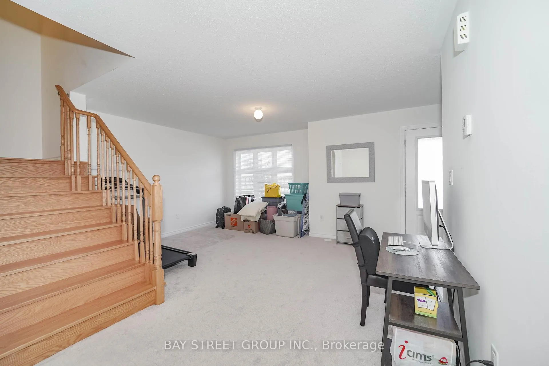 Photo 7 of 34 Westbury Way, Whitby, Brooklin — HOMEH