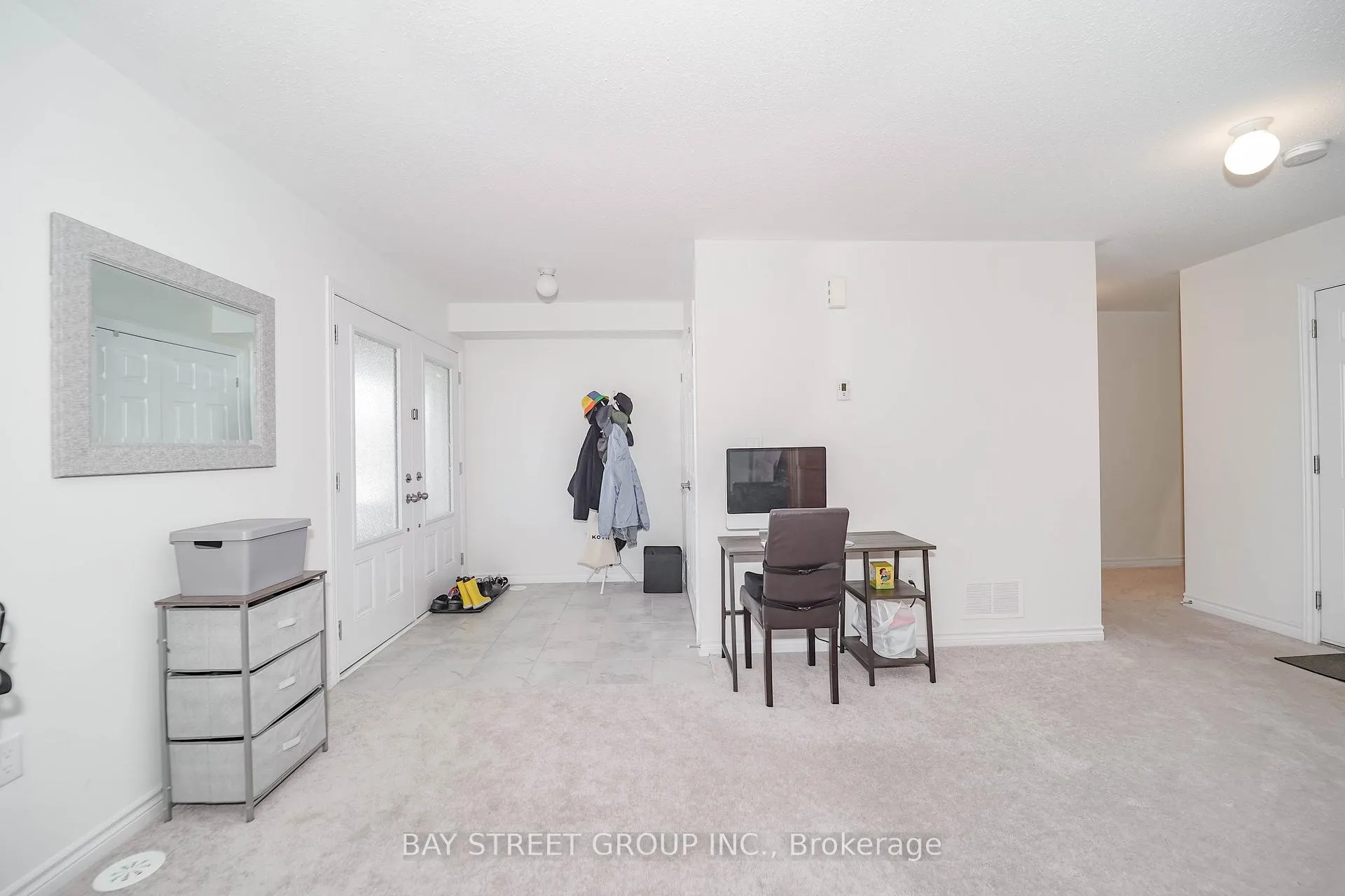 Photo 10 of 34 Westbury Way, Whitby, Brooklin — HOMEH