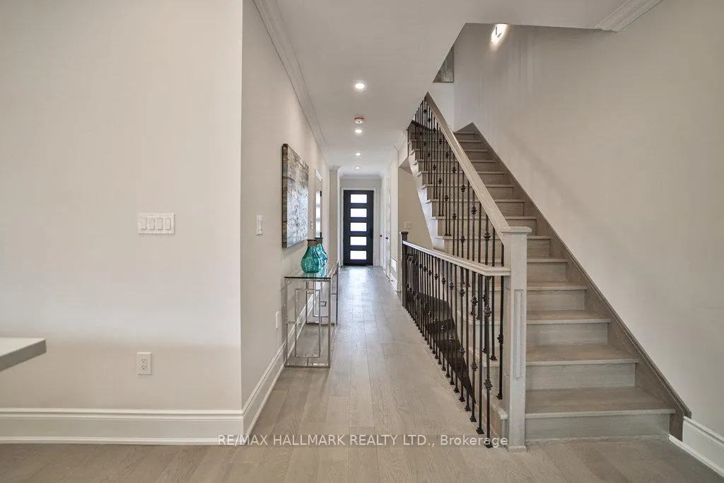 Photo 3 of Unit 5, 5 Cranswick Lane, Ajax, Central West — HOMEH
