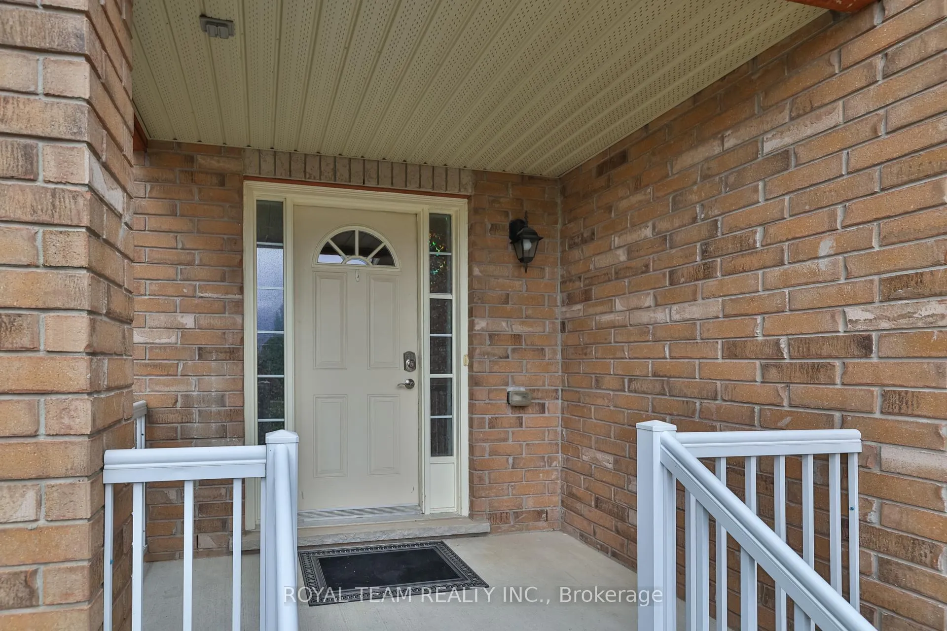 Photo 3 of 1398 Hunter Street, Innisfil, Alcona — HOMEH