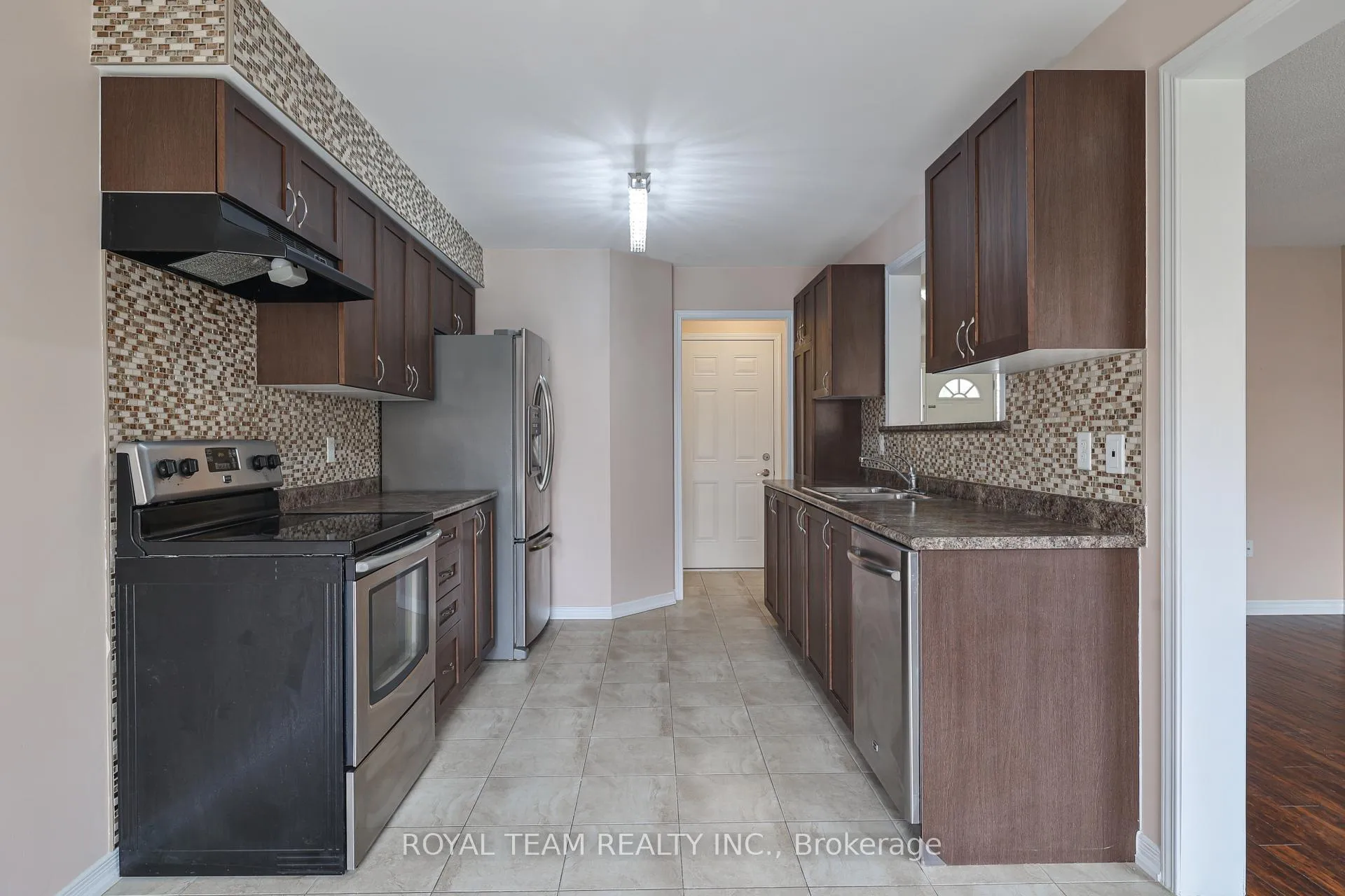Photo 13 of 1398 Hunter Street, Innisfil, Alcona — HOMEH