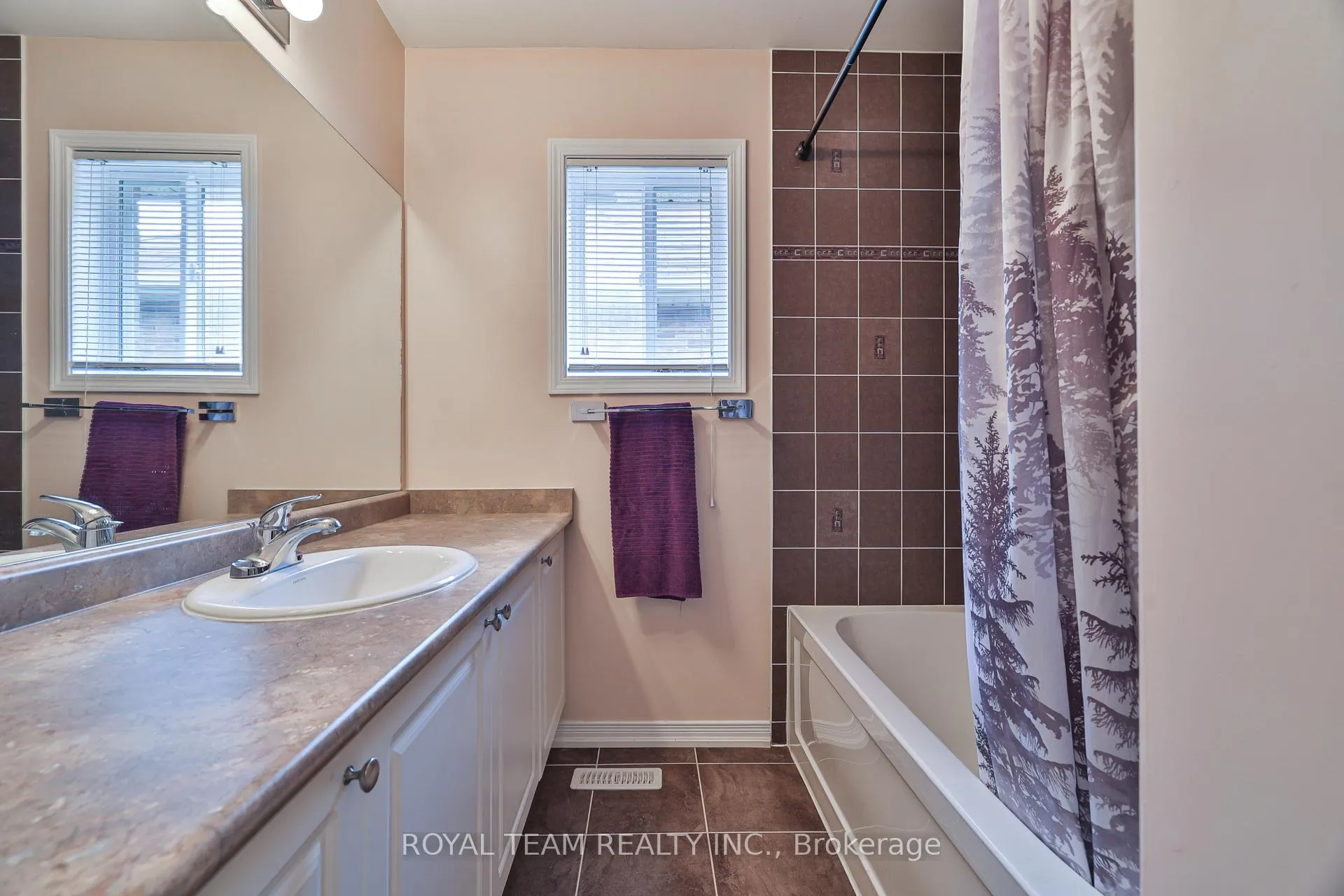 Photo 36 of 1398 Hunter Street, Innisfil, Alcona — HOMEH