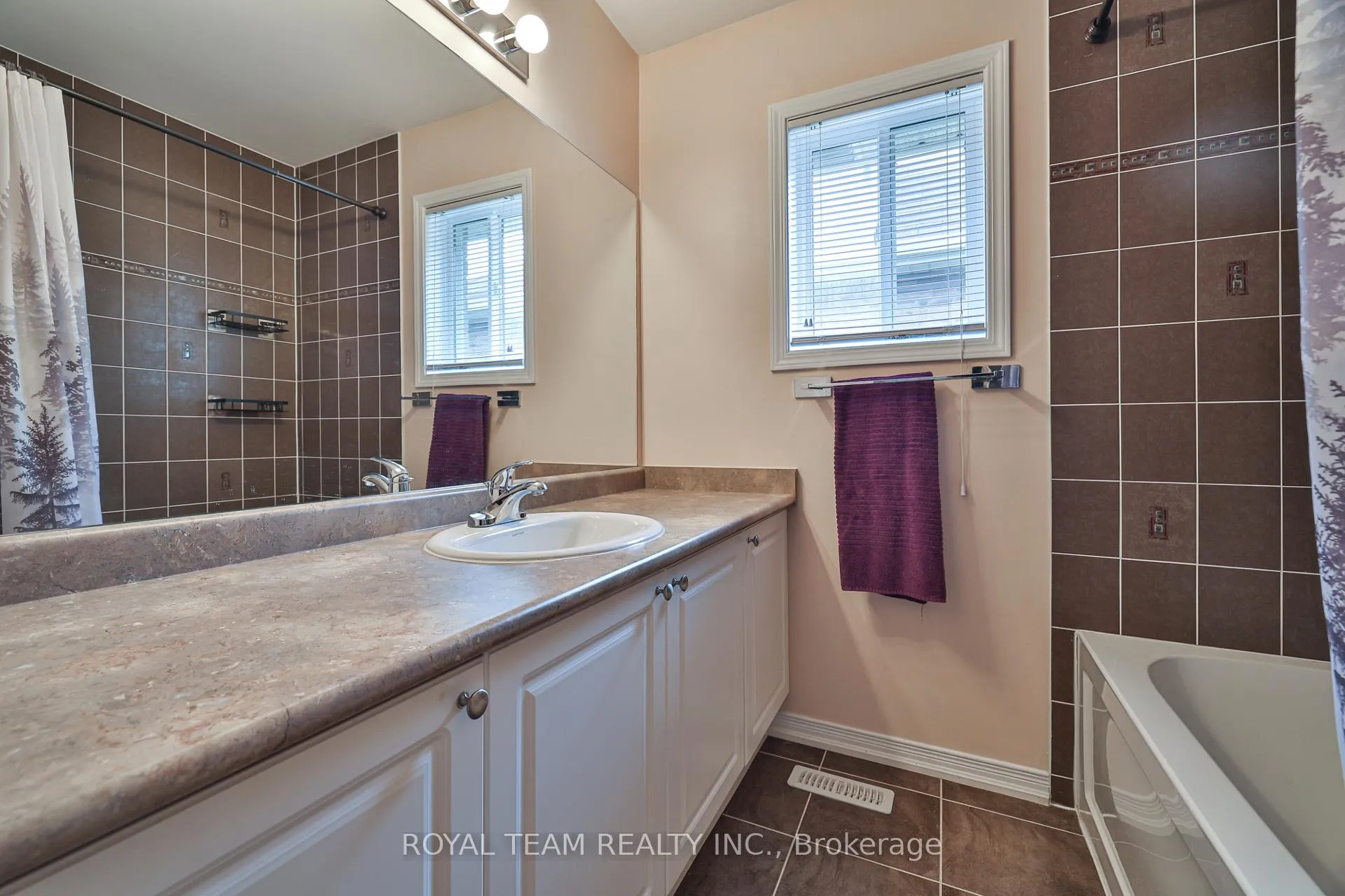 Photo 37 of 1398 Hunter Street, Innisfil, Alcona — HOMEH