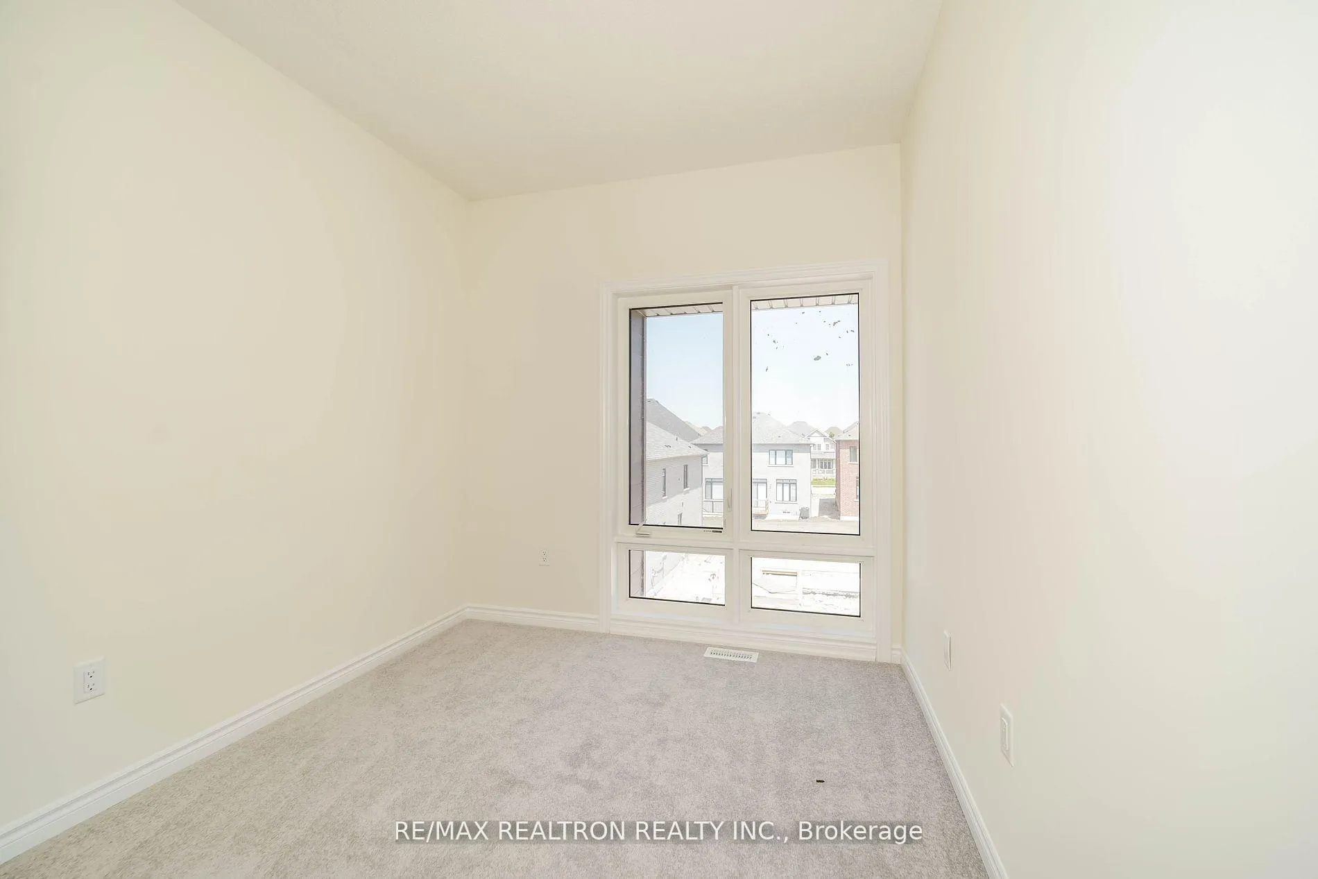Photo 28 of 38 Gunton Street, Aurora, Bayview Northeast — HOMEH