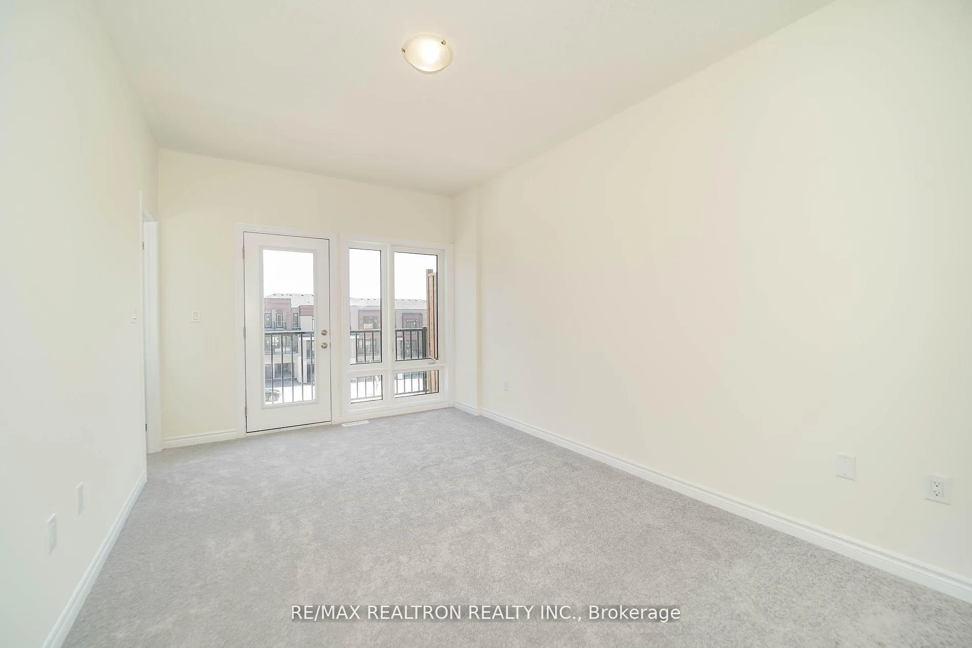 Photo 30 of 38 Gunton Street, Aurora, Bayview Northeast — HOMEH