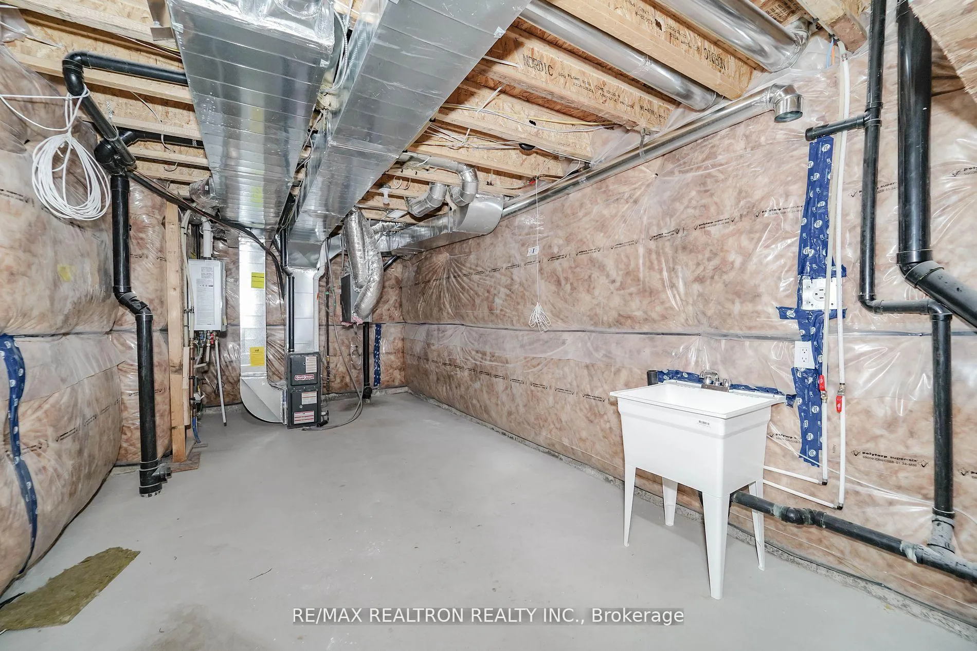 Photo 36 of 38 Gunton Street, Aurora, Bayview Northeast — HOMEH