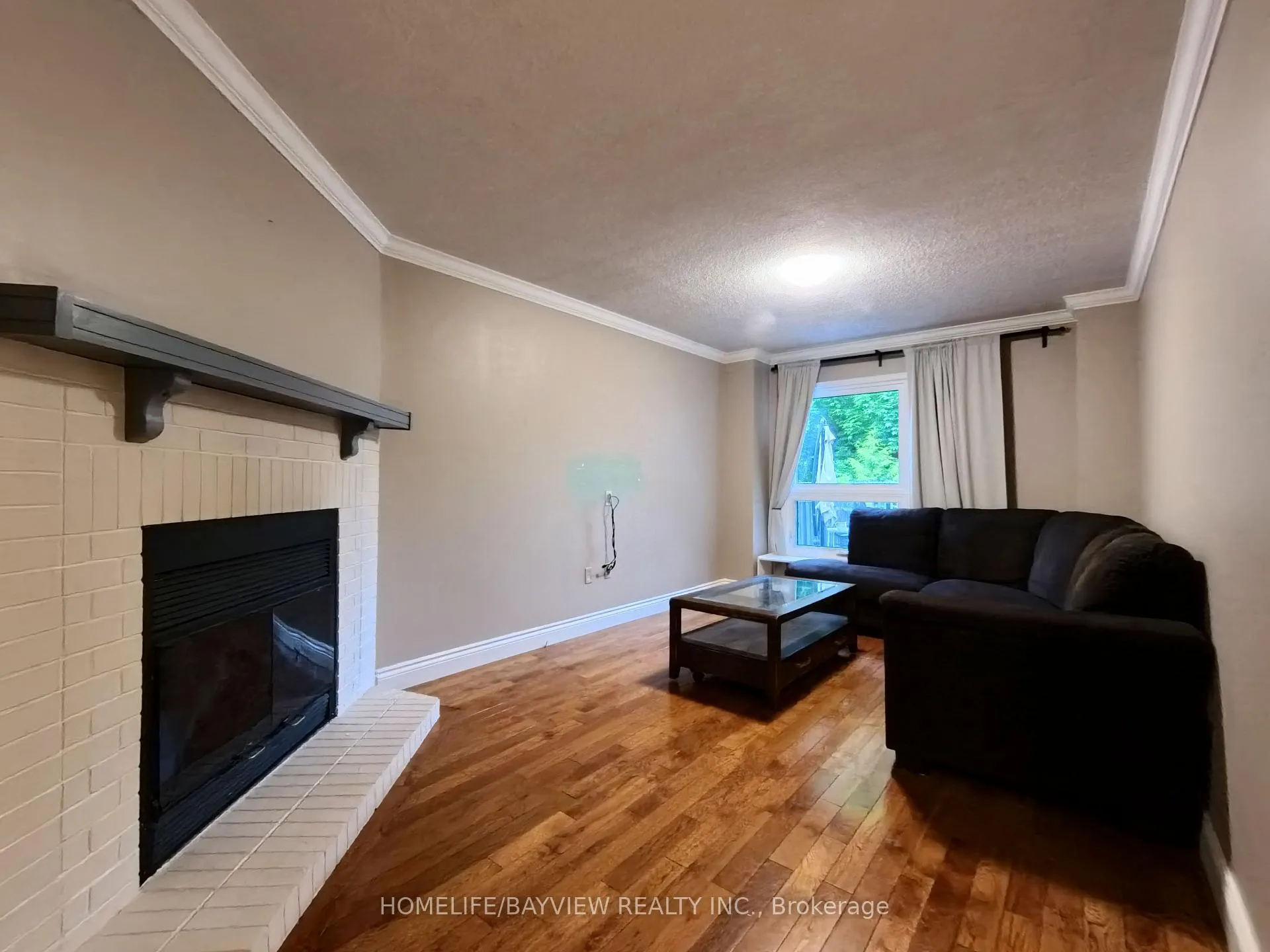 Photo 15 of 22 Baycroft Lane, Aurora, Aurora Heights — HOMEH