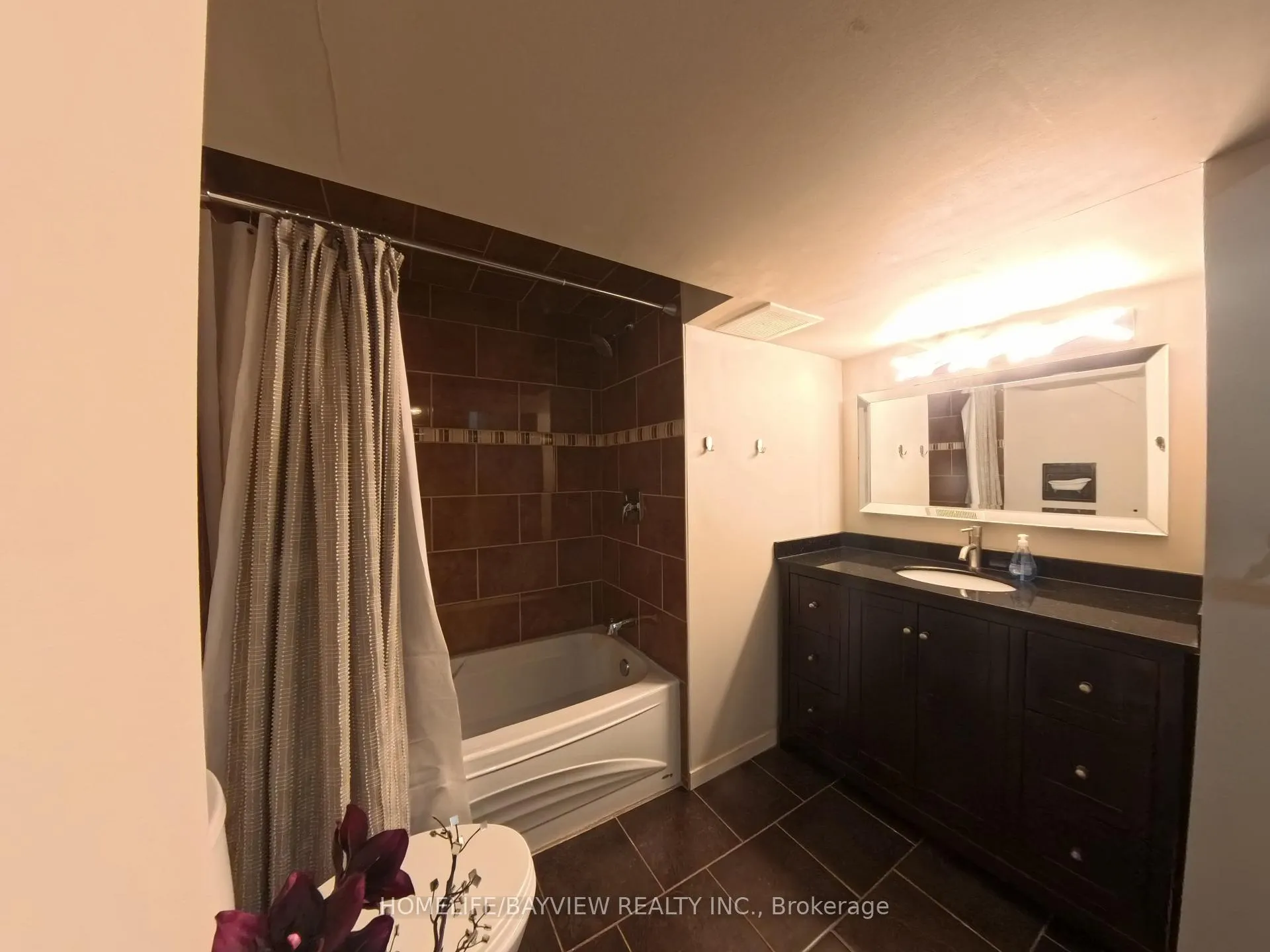 Photo 37 of 22 Baycroft Lane, Aurora, Aurora Heights — HOMEH