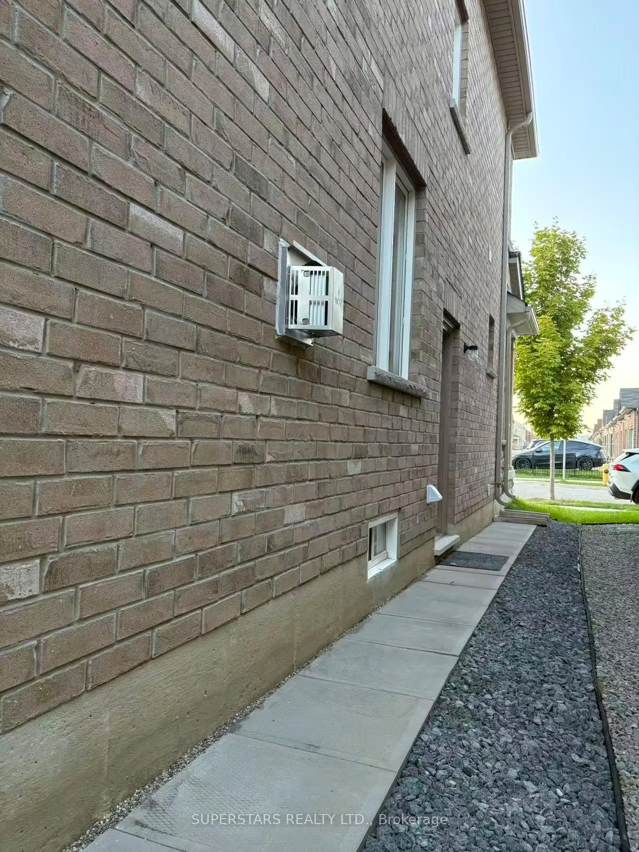 Photo 2 of Unit Bsmt, 11 Bloom Street, Markham, Cornell — HOMEH