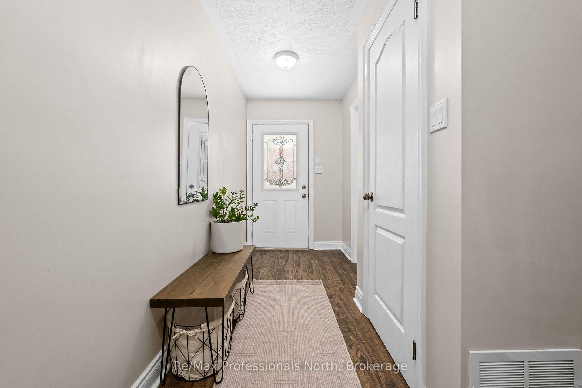 Photo 5 of 166 Musquash Road, Gravenhurst, Muskoka (S) — HOMEH