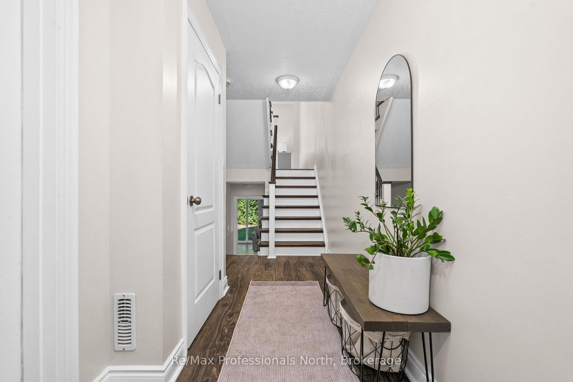 Photo 6 of 166 Musquash Road, Gravenhurst, Muskoka (S) — HOMEH