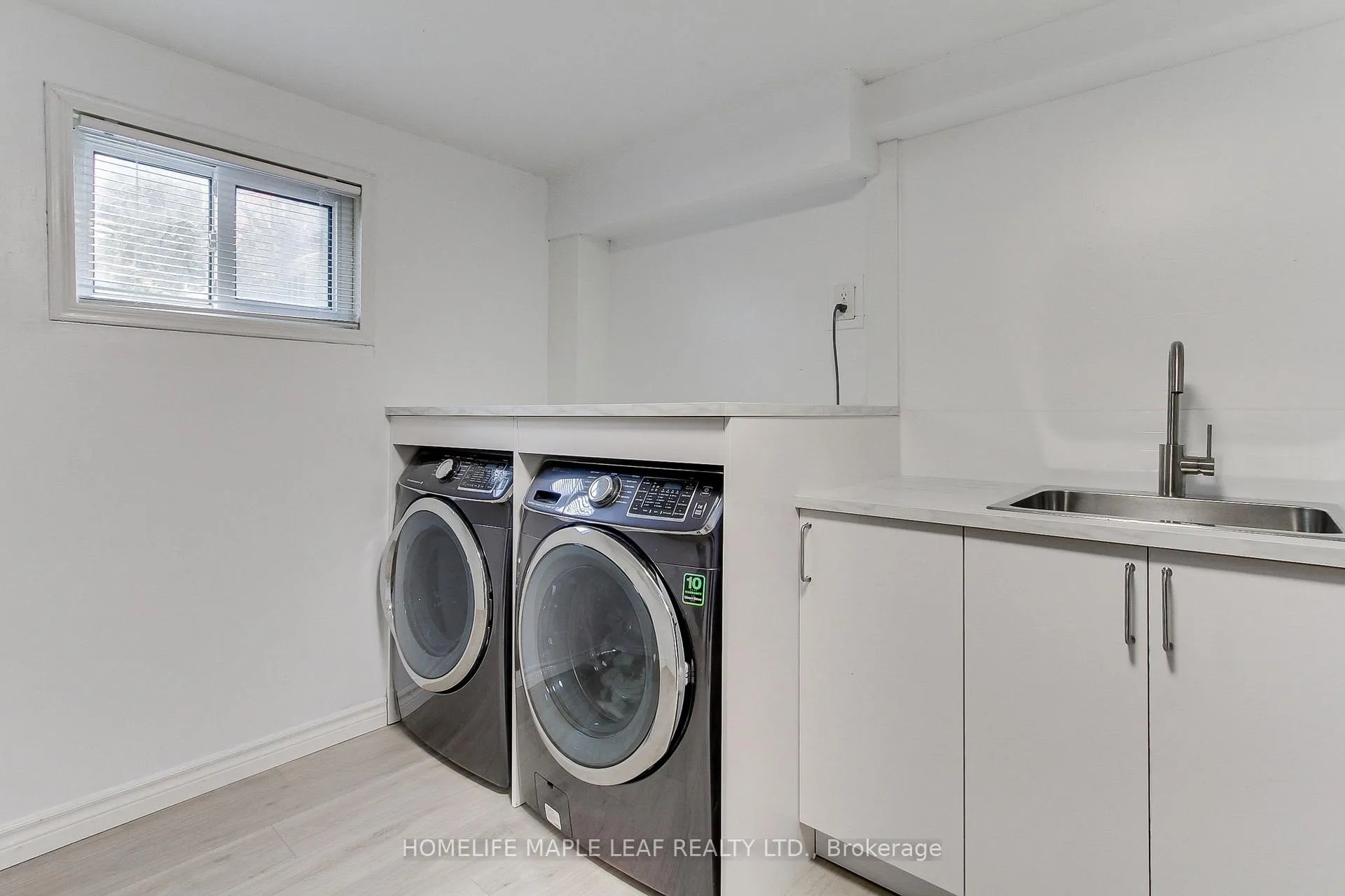 Photo 13 of 716 Yeremi Street, Pickering, West Shore — HOMEH